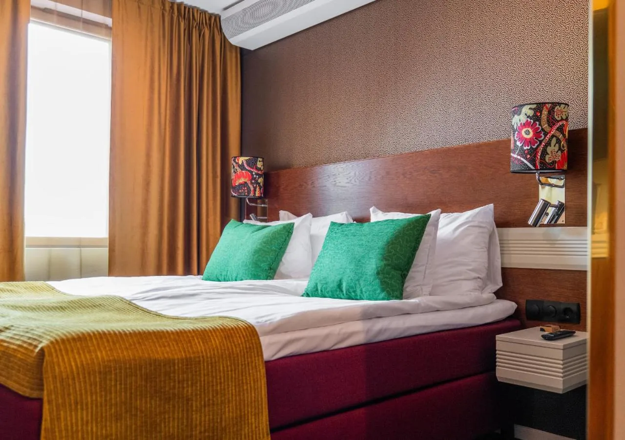 Bed in ProfilHotels Opera