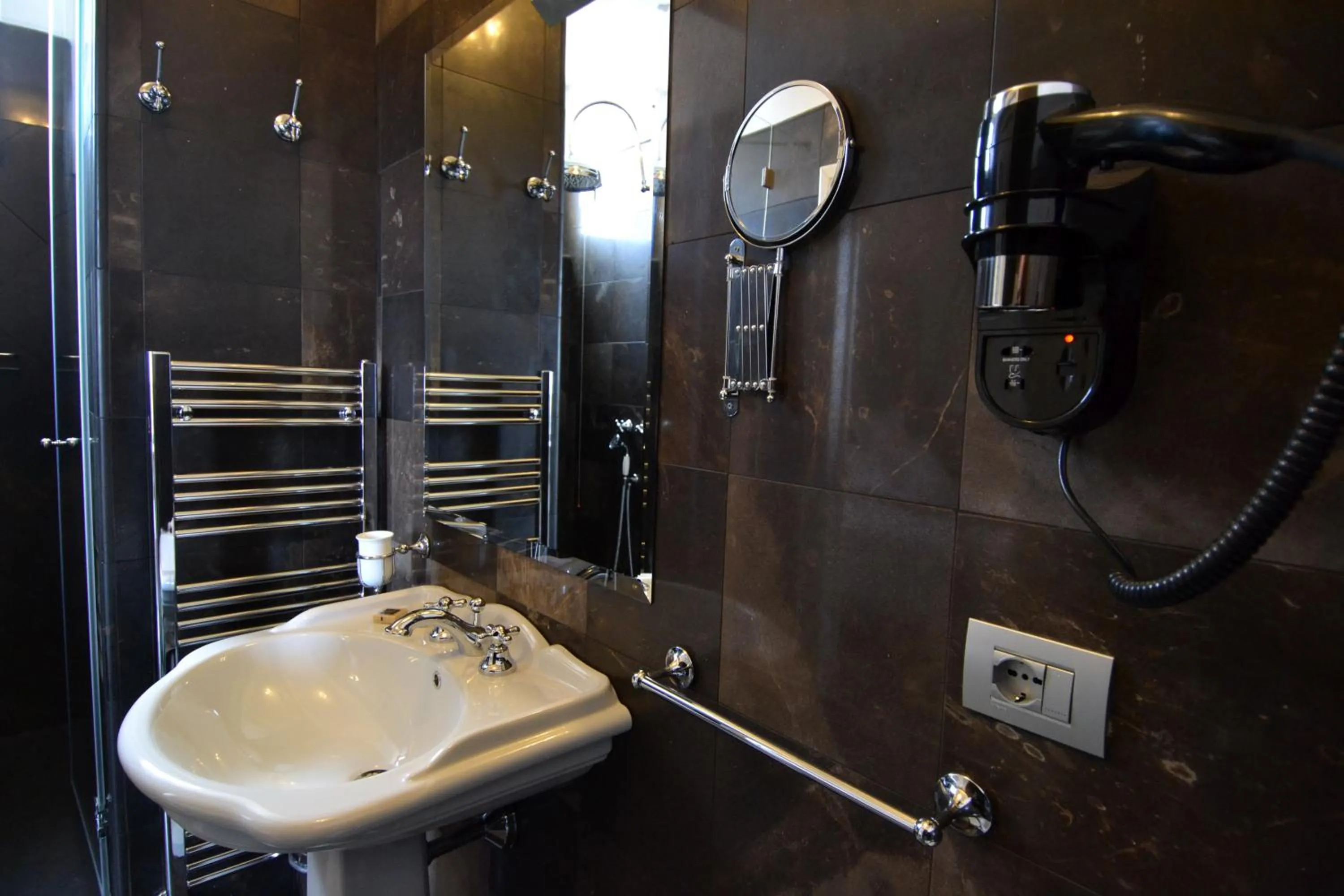 Bathroom in Gagliardi Boutique Hotel