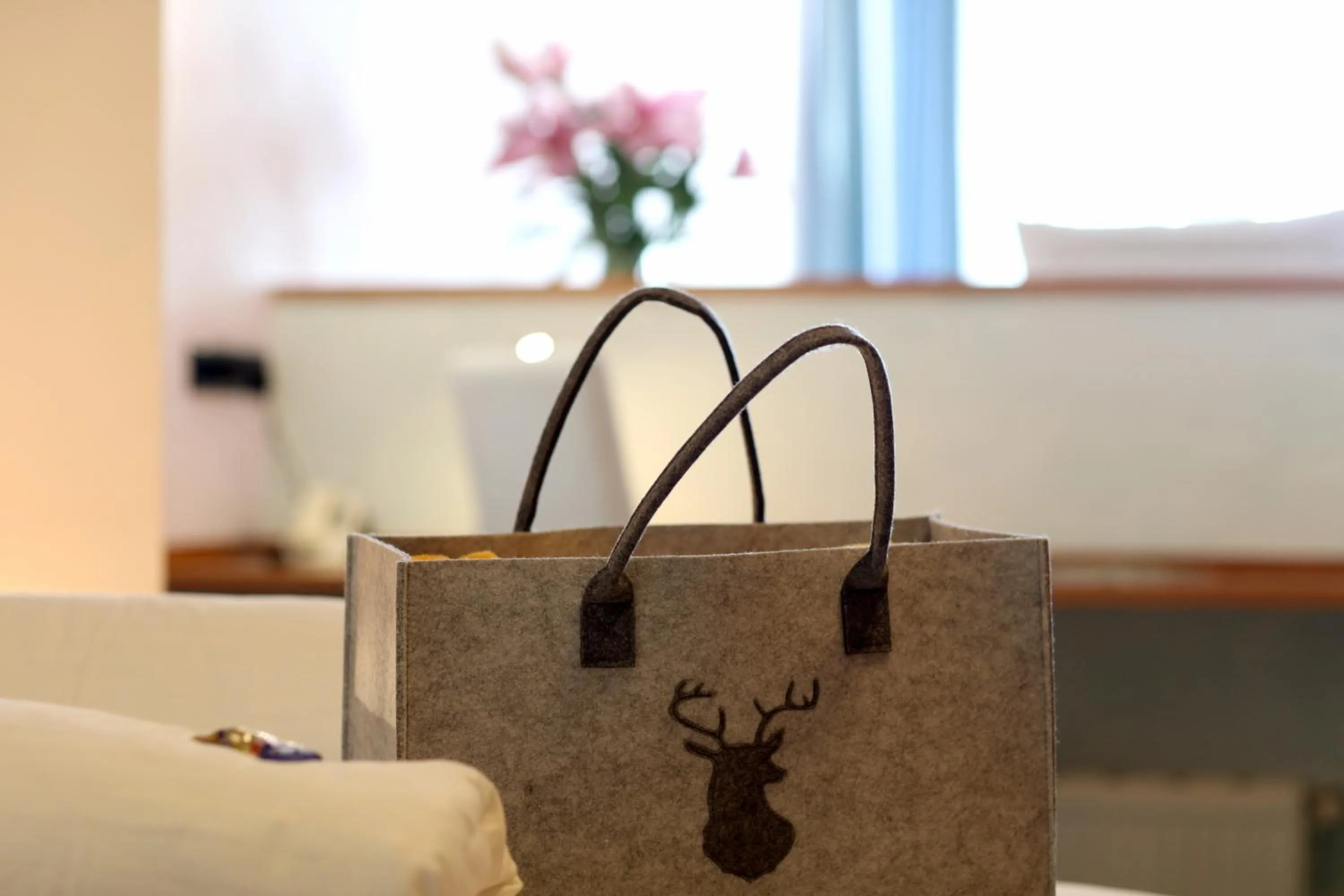 room service in Hotel Am Hirschhorn - Wellness - Spa - and more