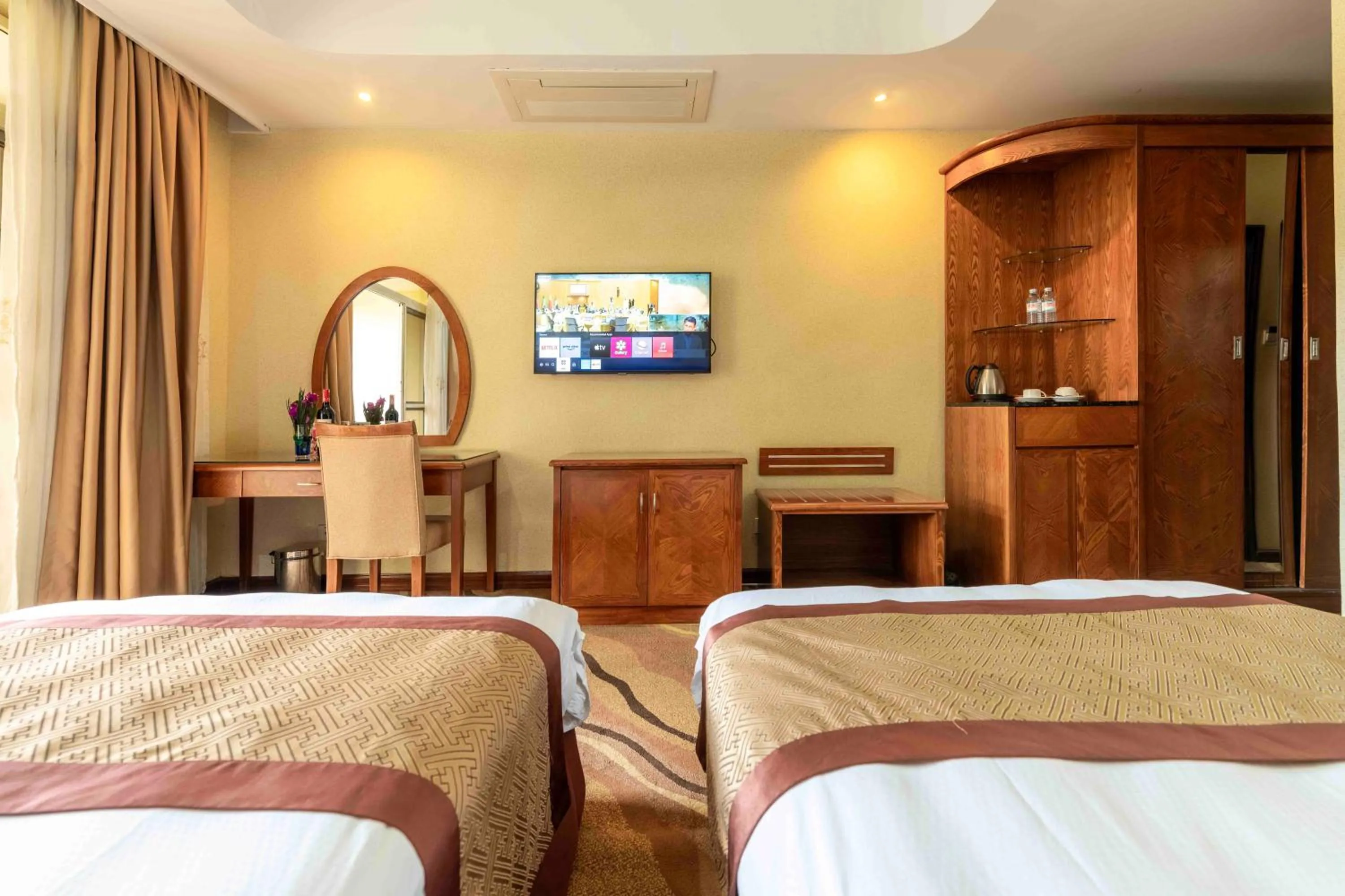 Bed in Mbale Resort Hotel