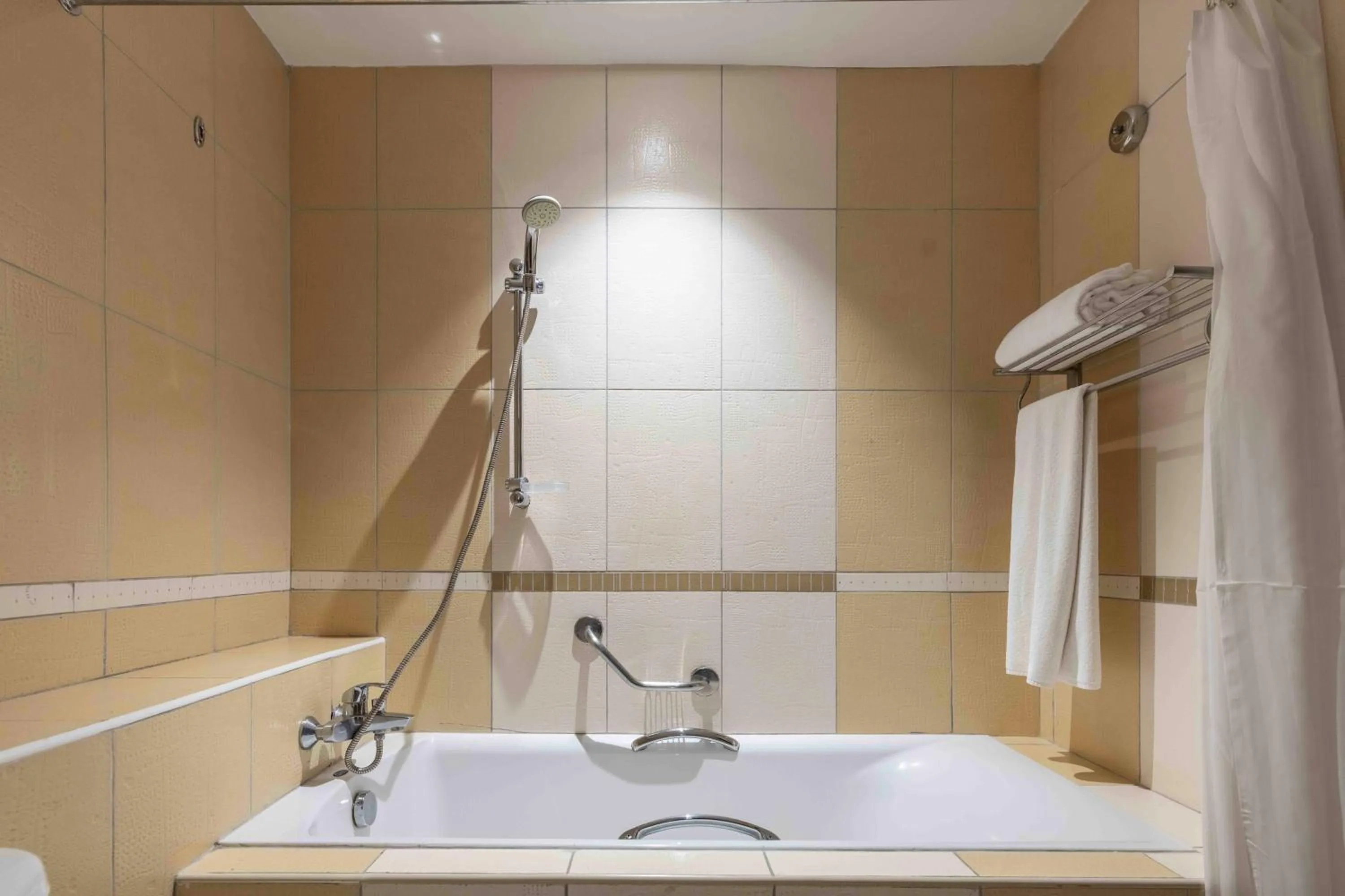 Bath in Mbale Resort Hotel