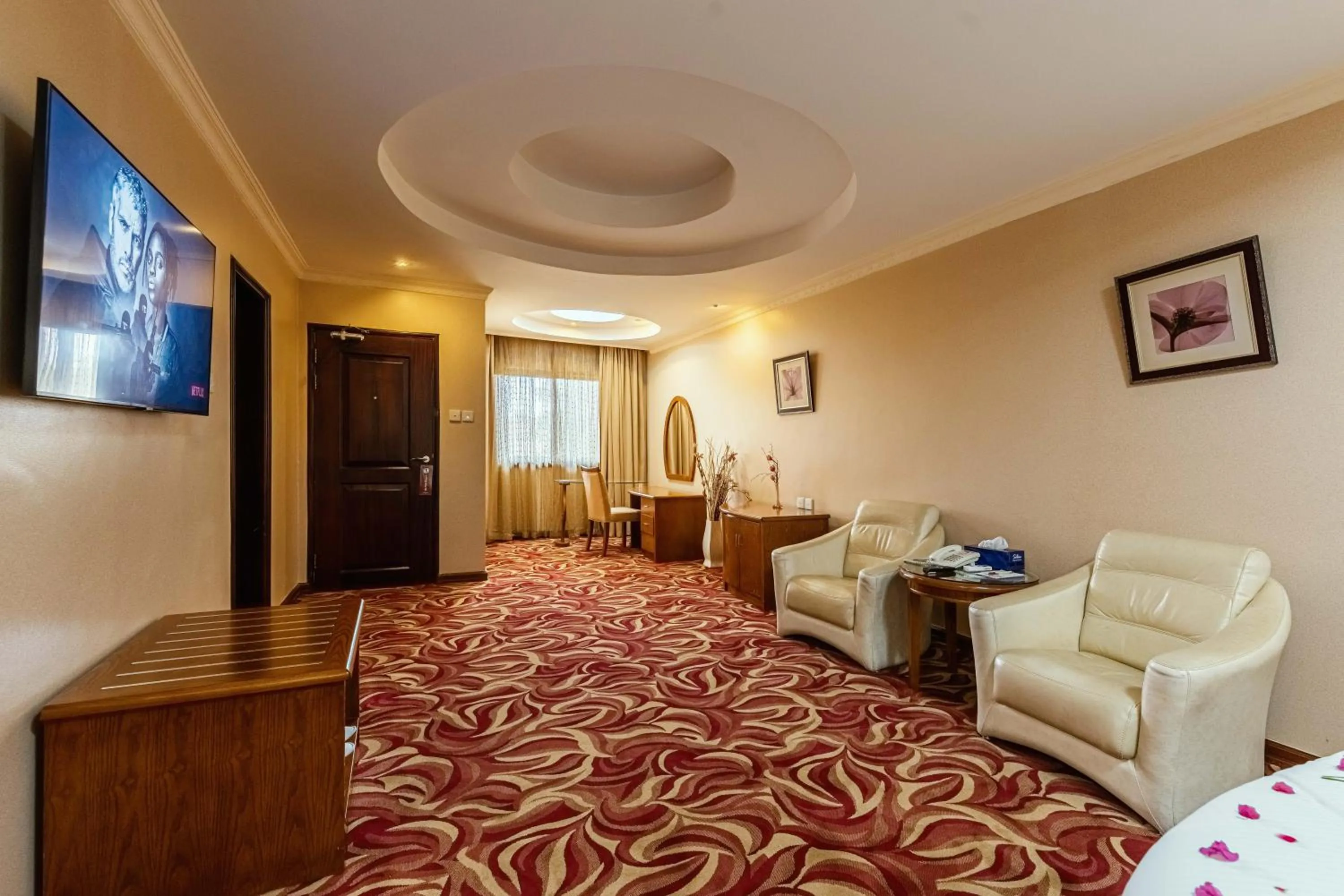 TV and multimedia in Mbale Resort Hotel