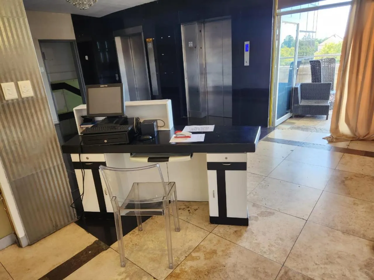 Breakfast in Palm Continental Hotel