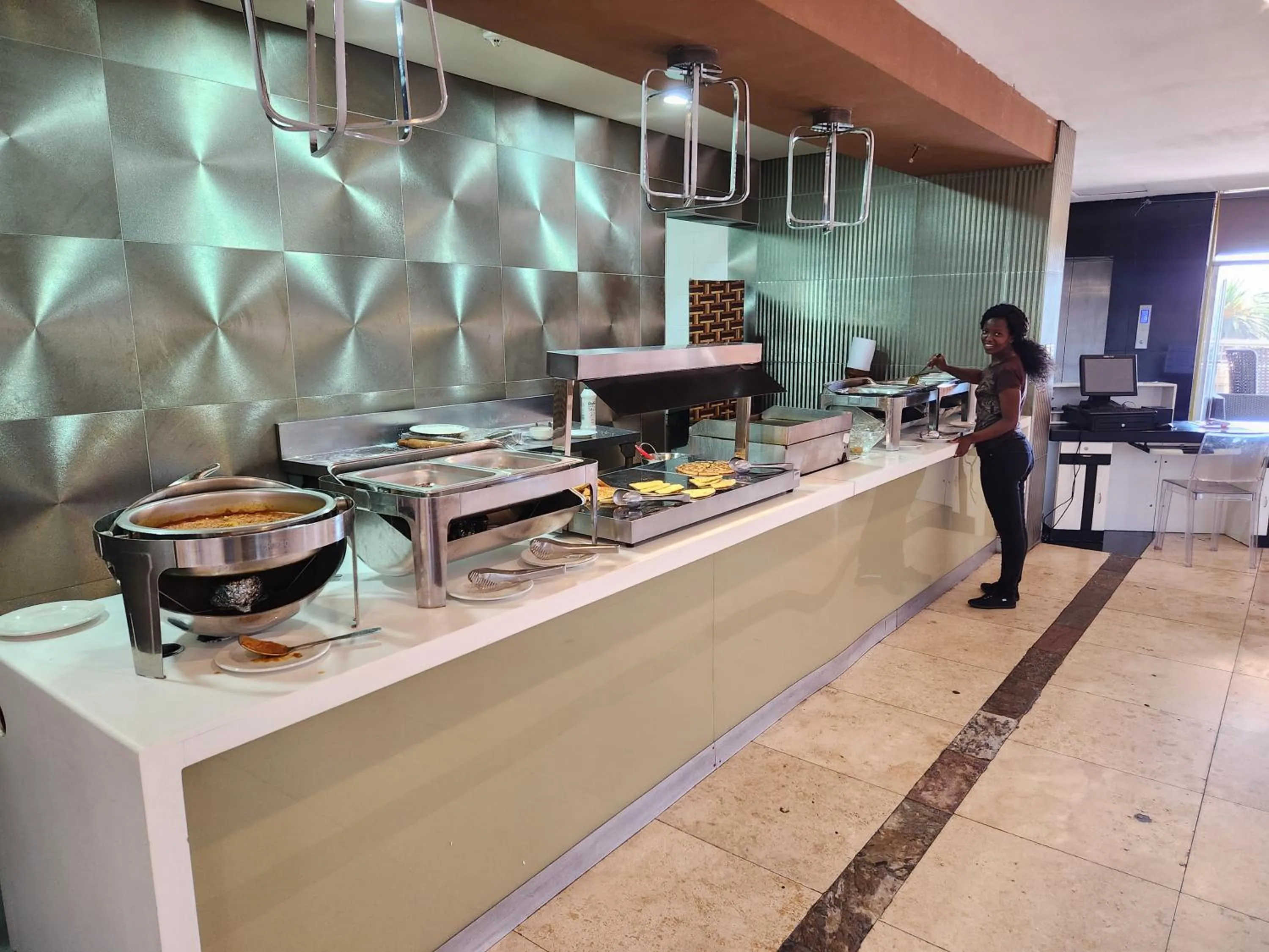 Palm Continental Hotel