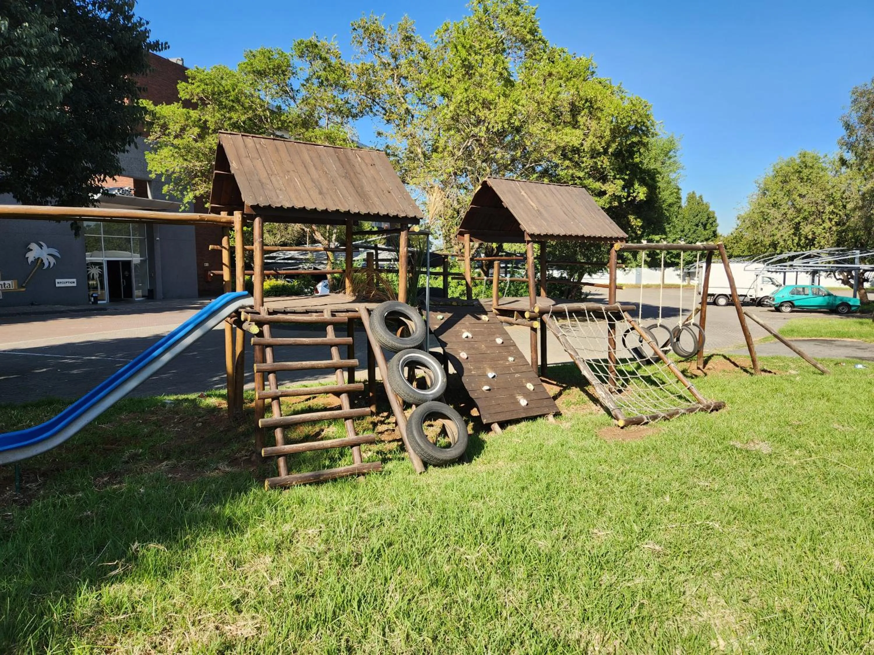 Palm Continental Hotel