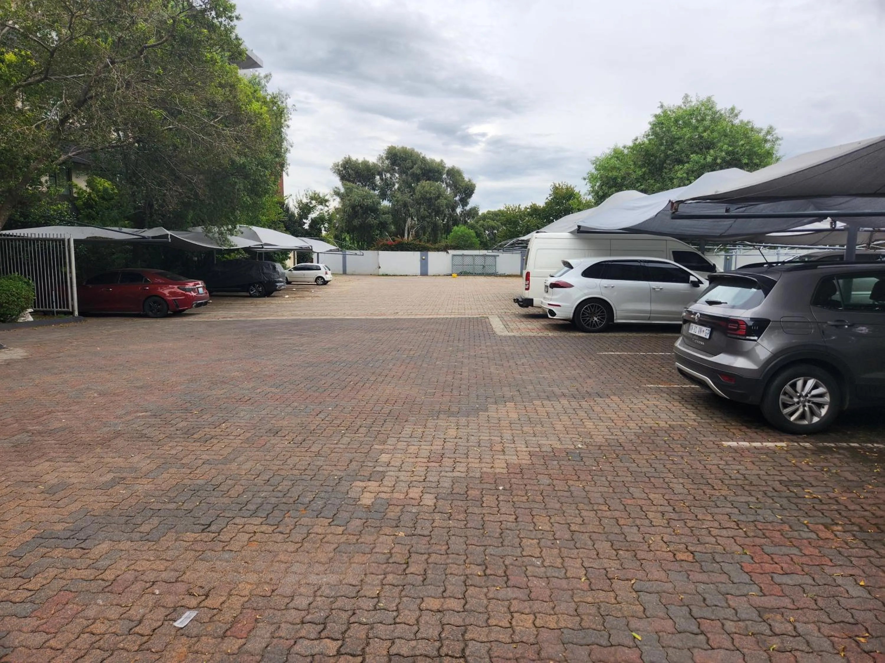 Palm Continental Hotel