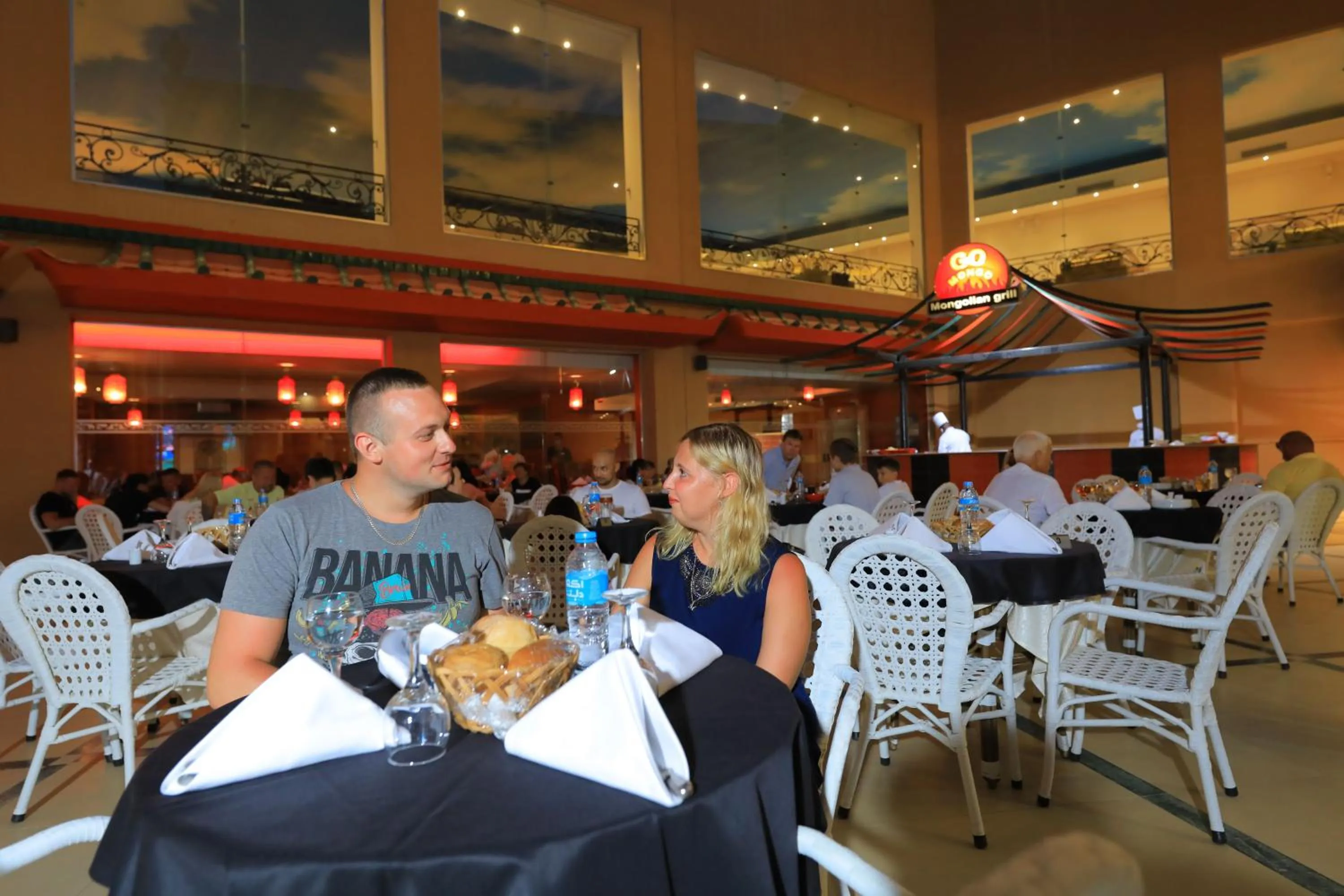 Restaurant/Places to Eat in Titanic Palace Families and couples only