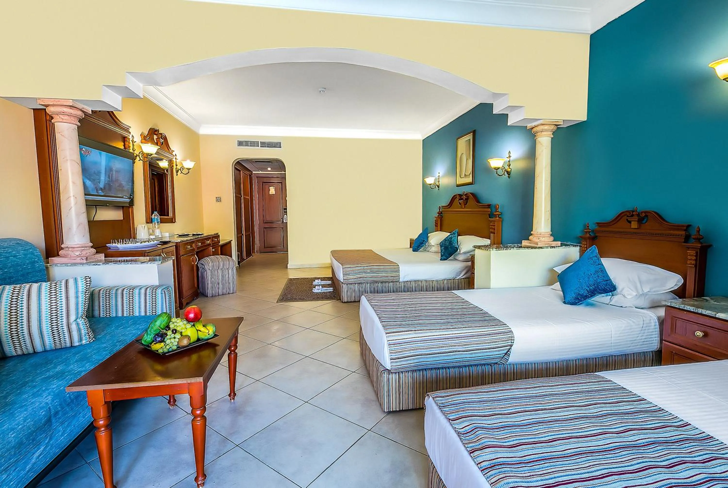 Photo of the whole room, Bed in Titanic Palace Families and couples only