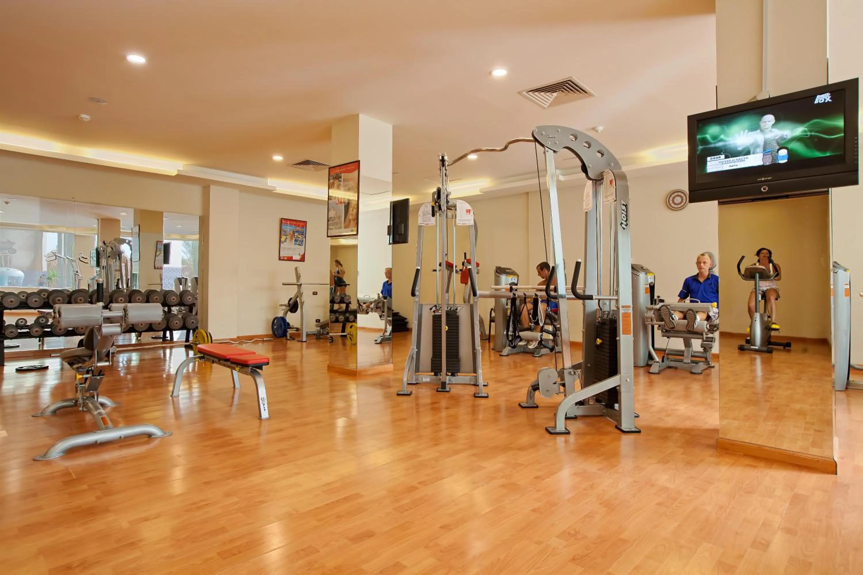 Game Room in Titanic Beach - Families and Couples only