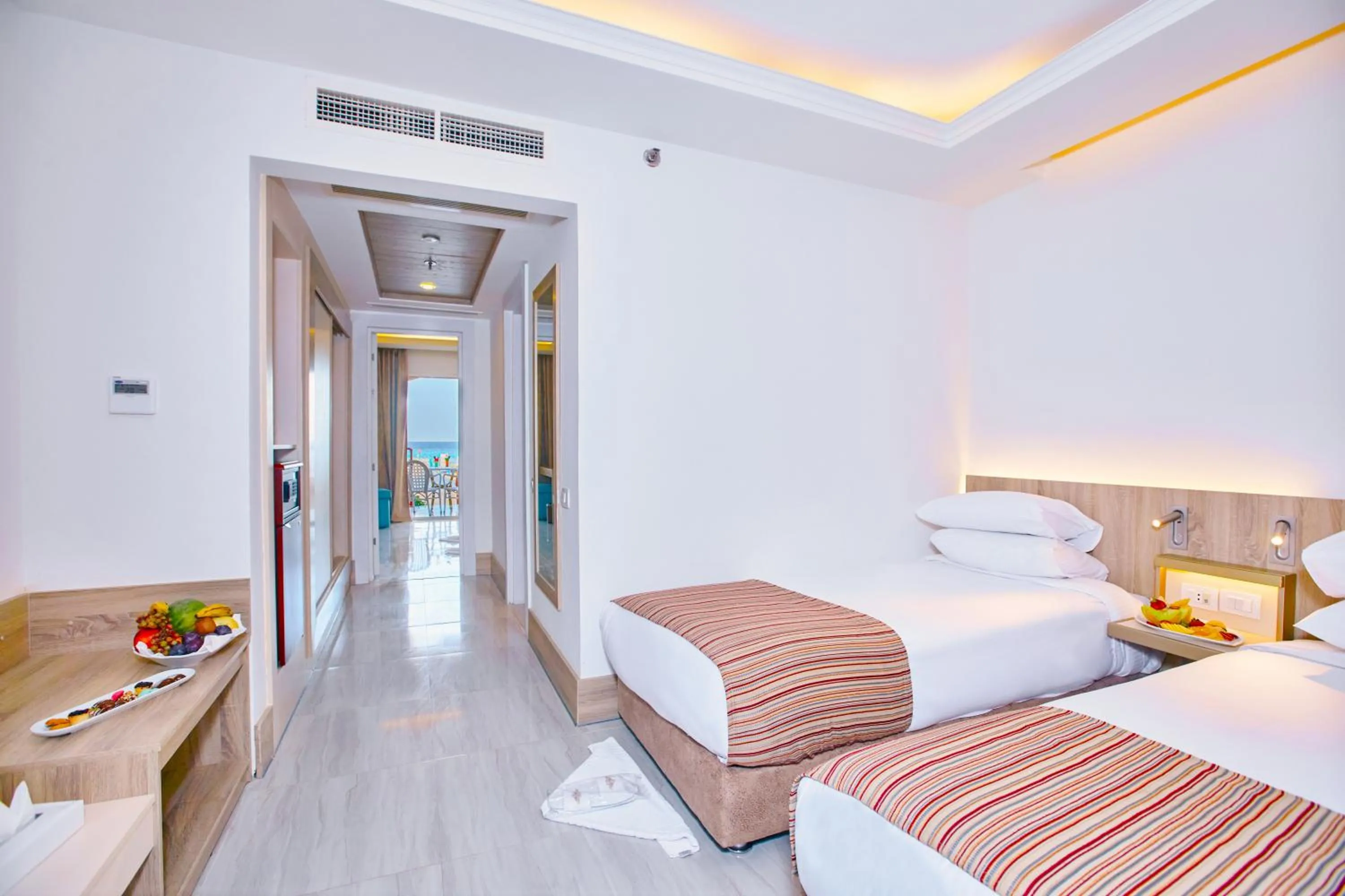 Property building, Bed in Titanic Beach - Families and Couples only