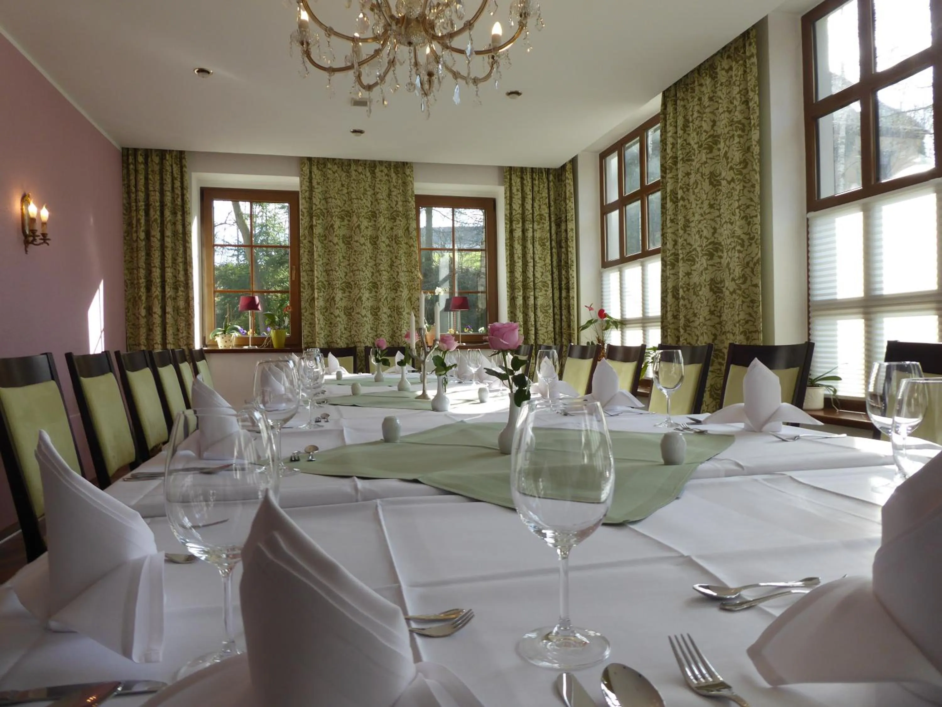 Hotel & Restaurant Kleinolbersdorf