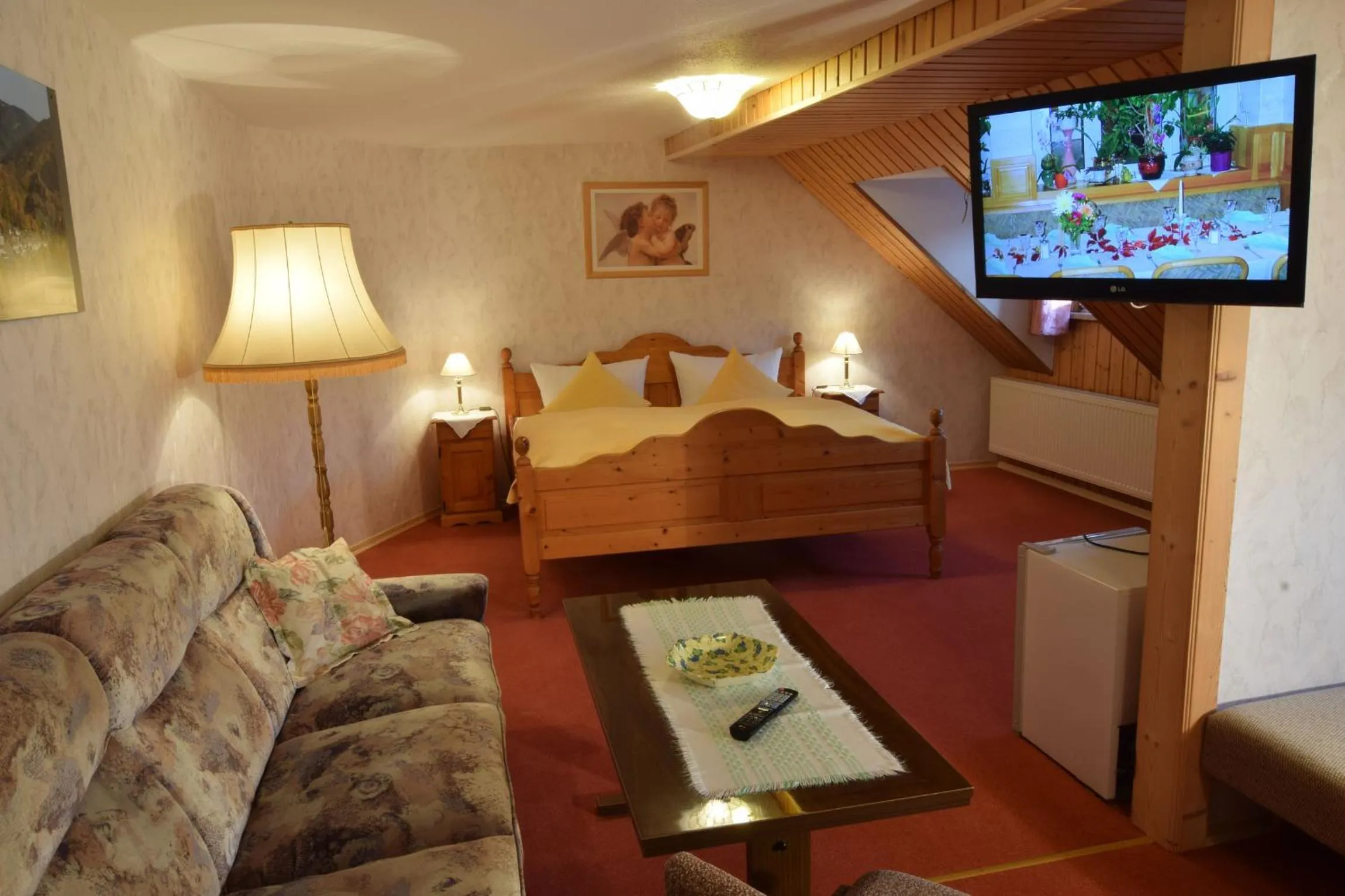 Photo of the whole room, Bed in Hotel & Gasthof Garküche