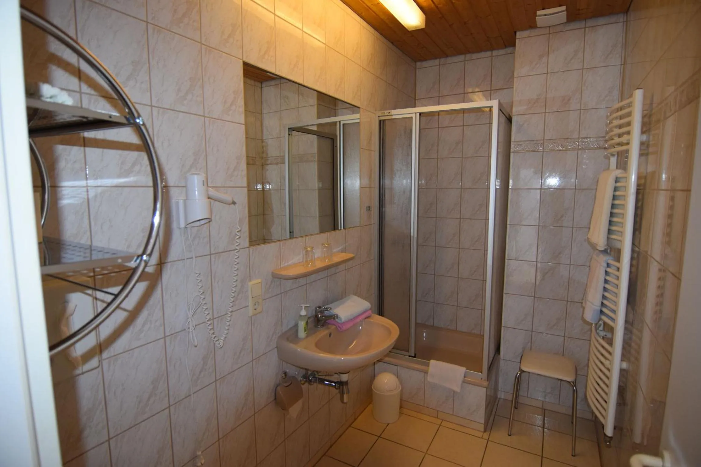 Bathroom in Hotel & Gasthof Garküche