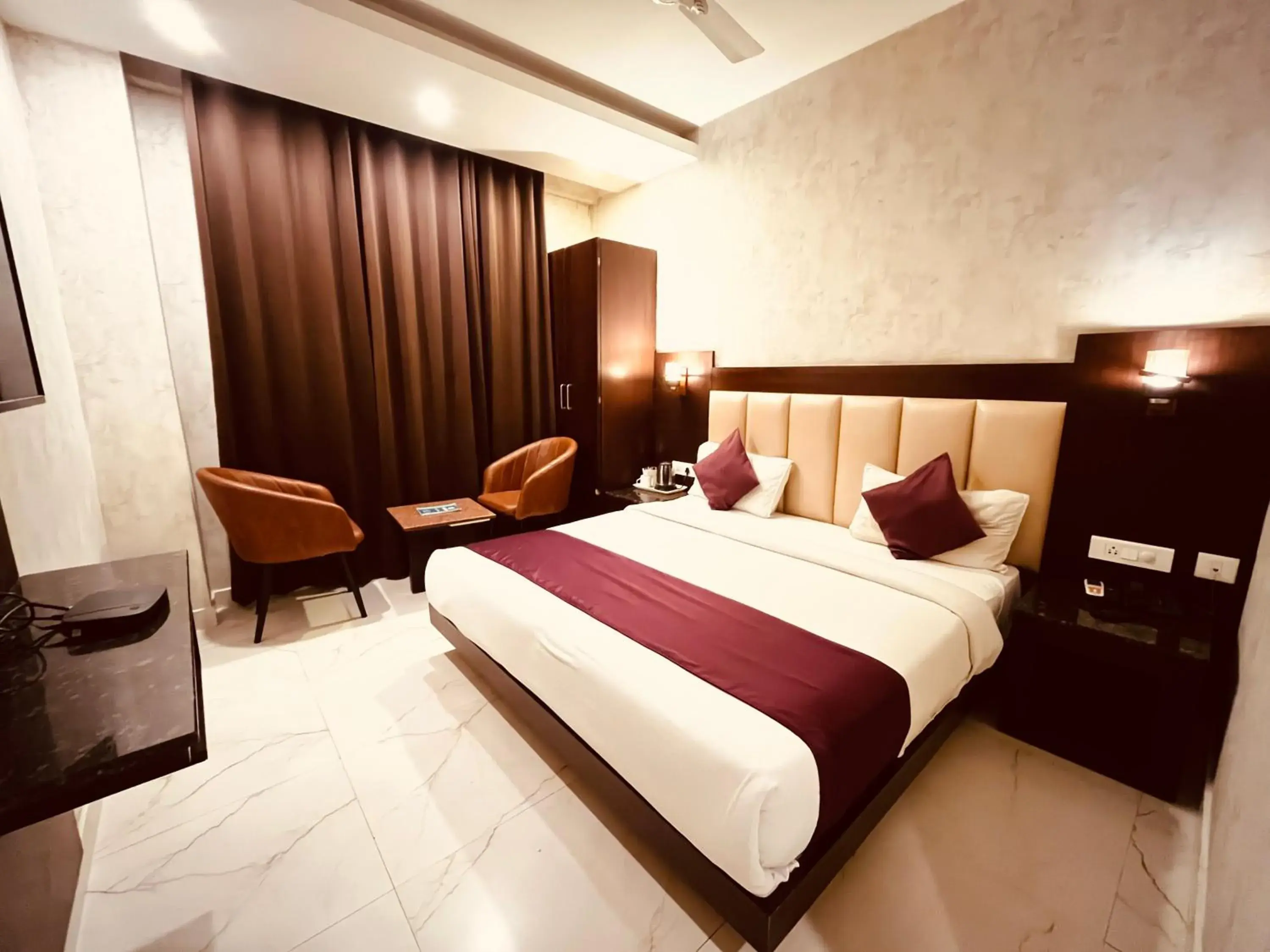 Deluxe Room in Hotel The Onix Deluxe Room in Hotel The Onix