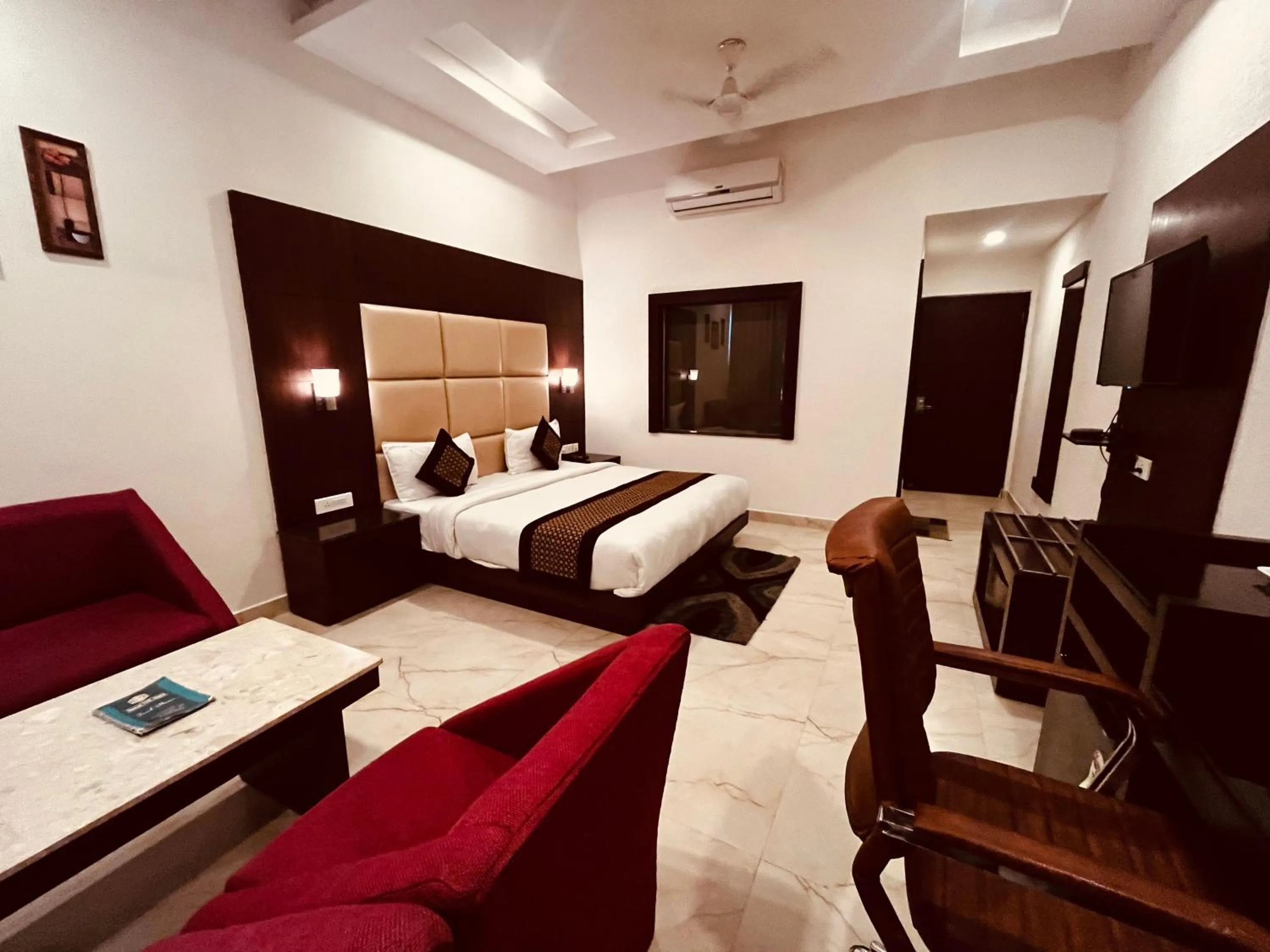 Bedroom, Bed in Hotel The Onix