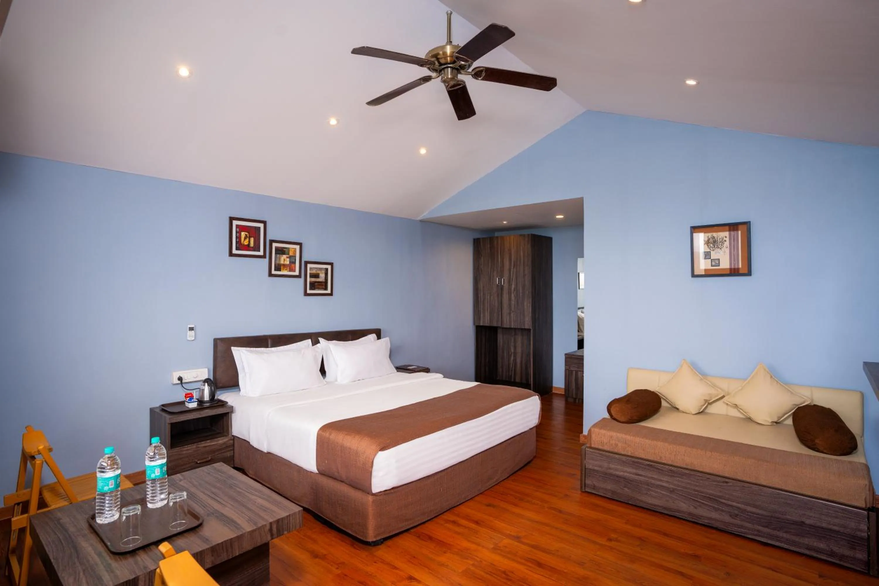 Bedroom, Bed in The Grand Legacy Resort & Spa - TGL - Pure Vegetarian Mahabaleshwar