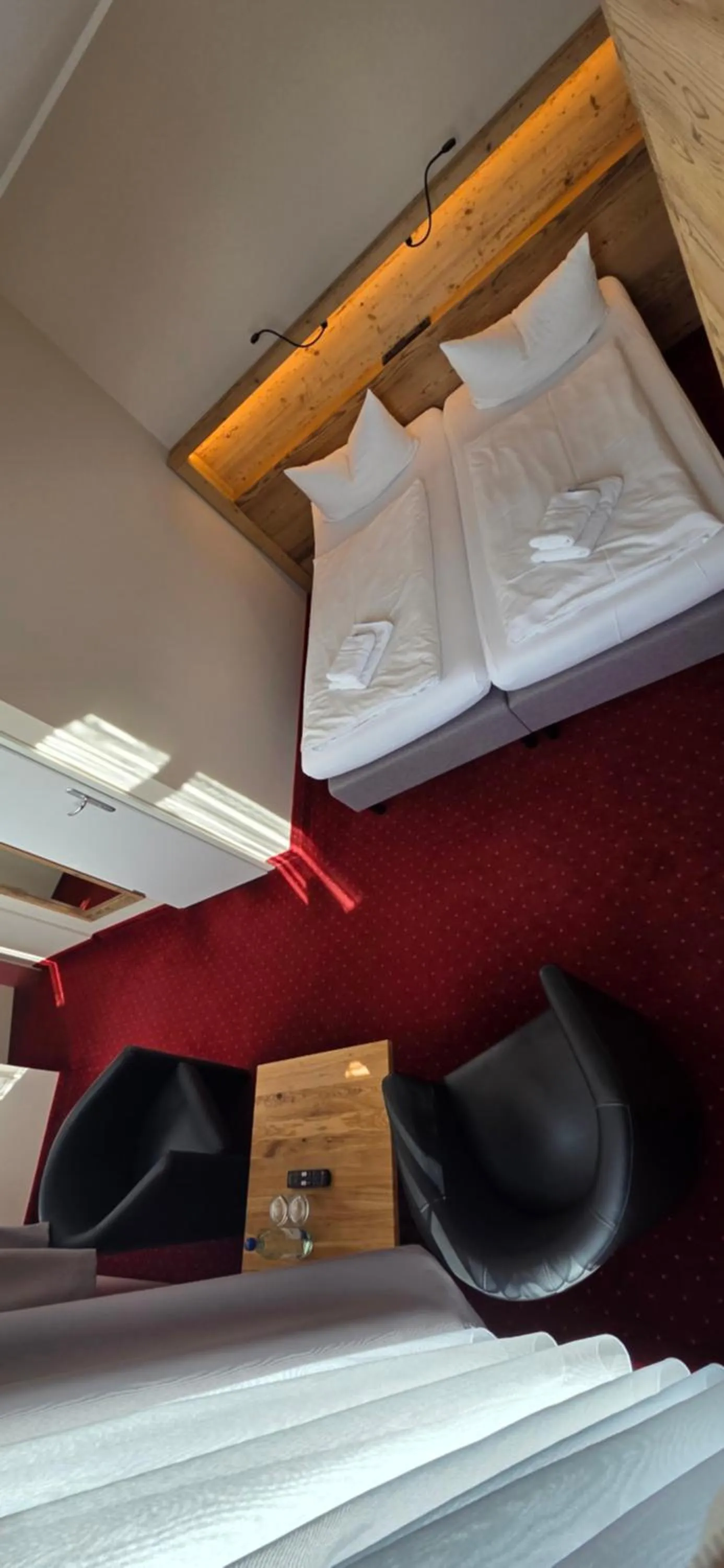 Photo of the whole room, Bed in Pension an der Porzellan-Manufaktur