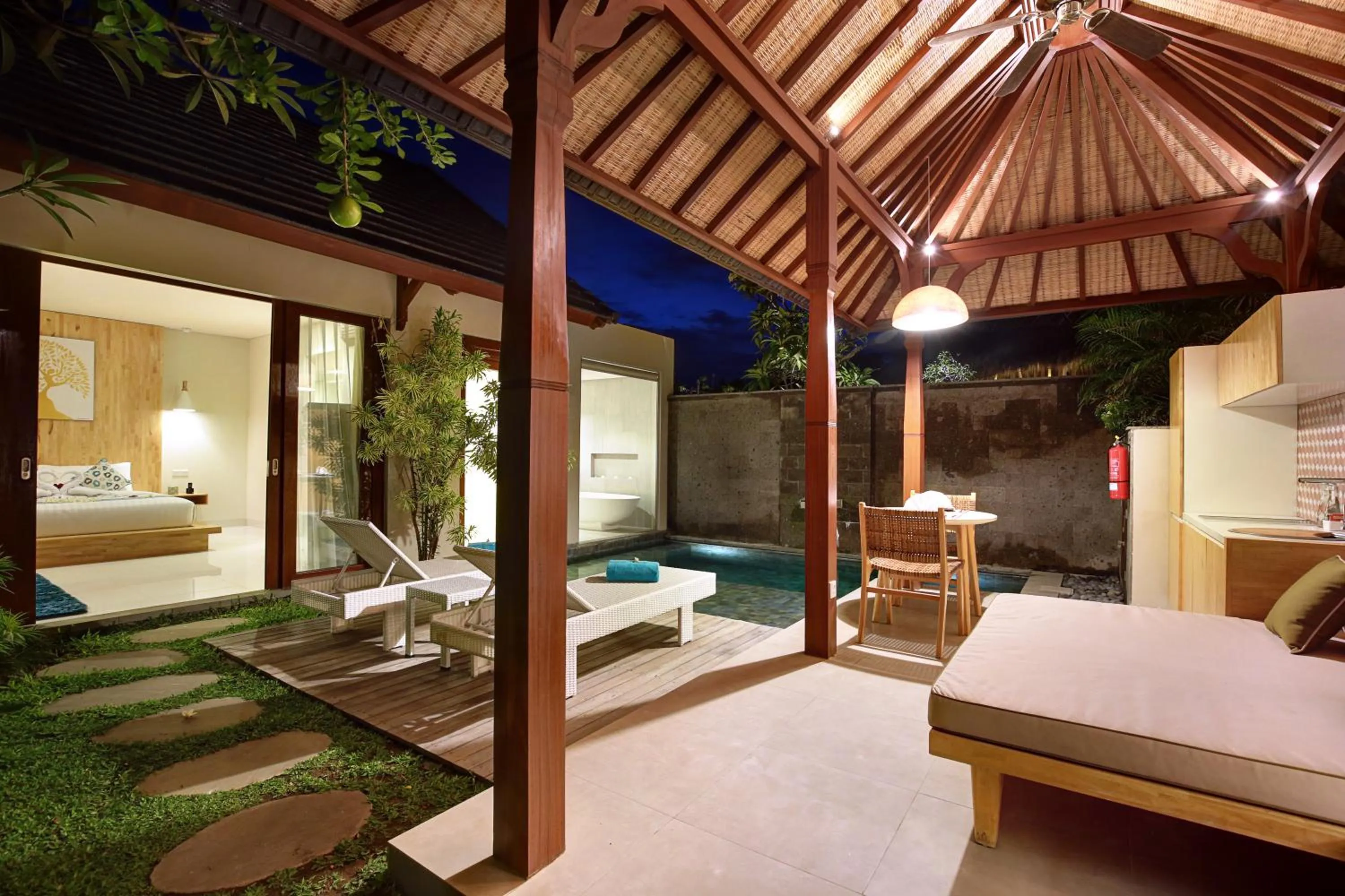 Garden, Bed in Theanna Villa and Spa Canggu
