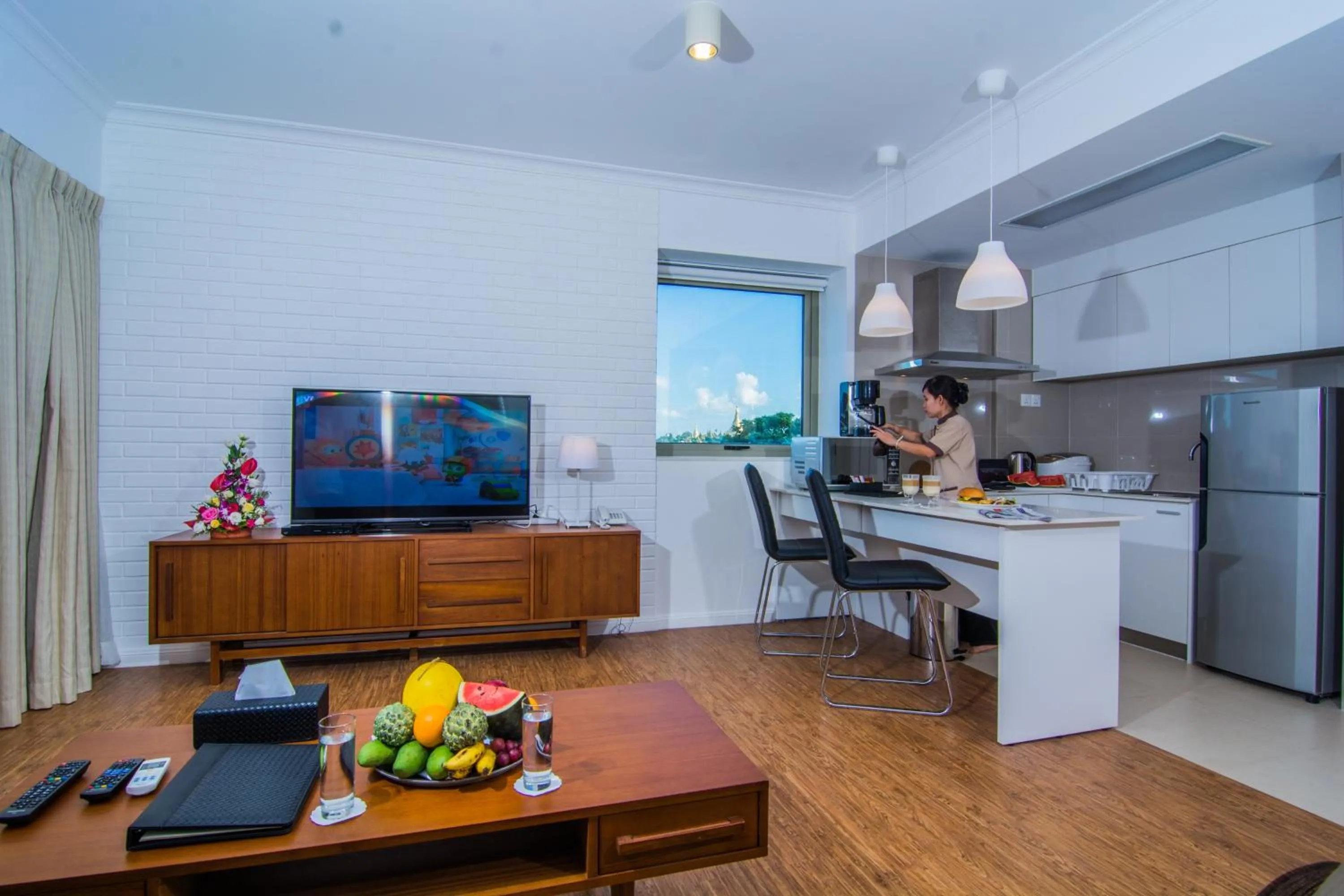 Living room in Sakura Residence & Hotel