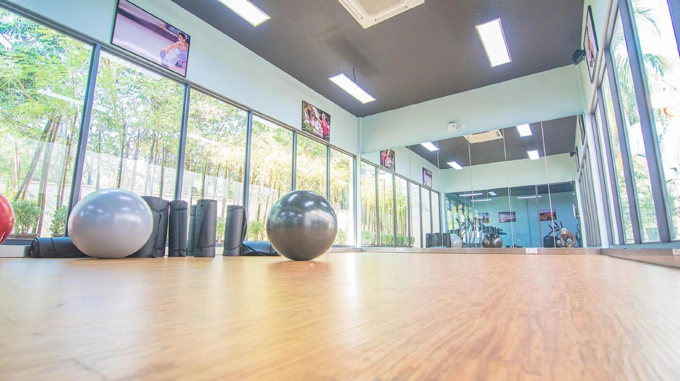 Fitness centre/facilities, Fitness Center/Facilities in Sakura Residence & Hotel