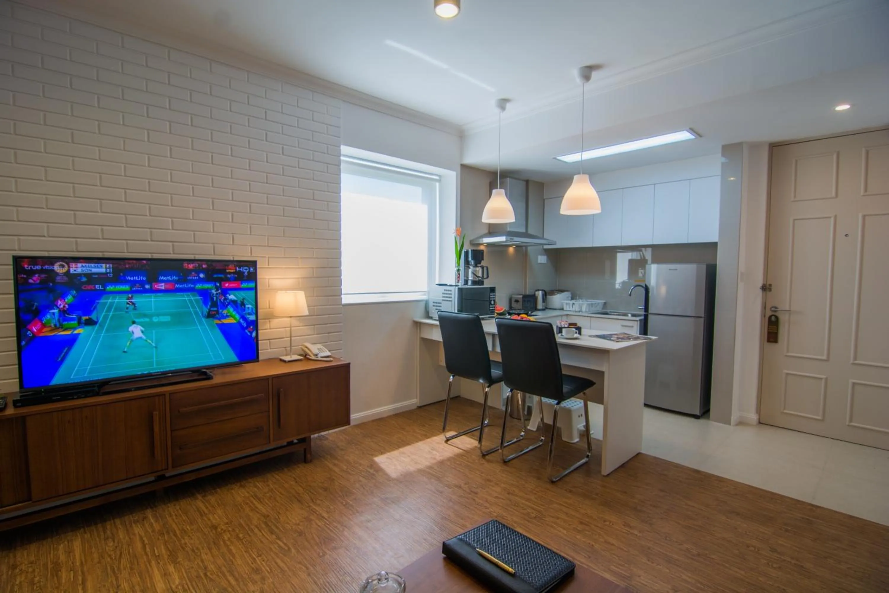 Living room, TV/Entertainment Center in Sakura Residence & Hotel