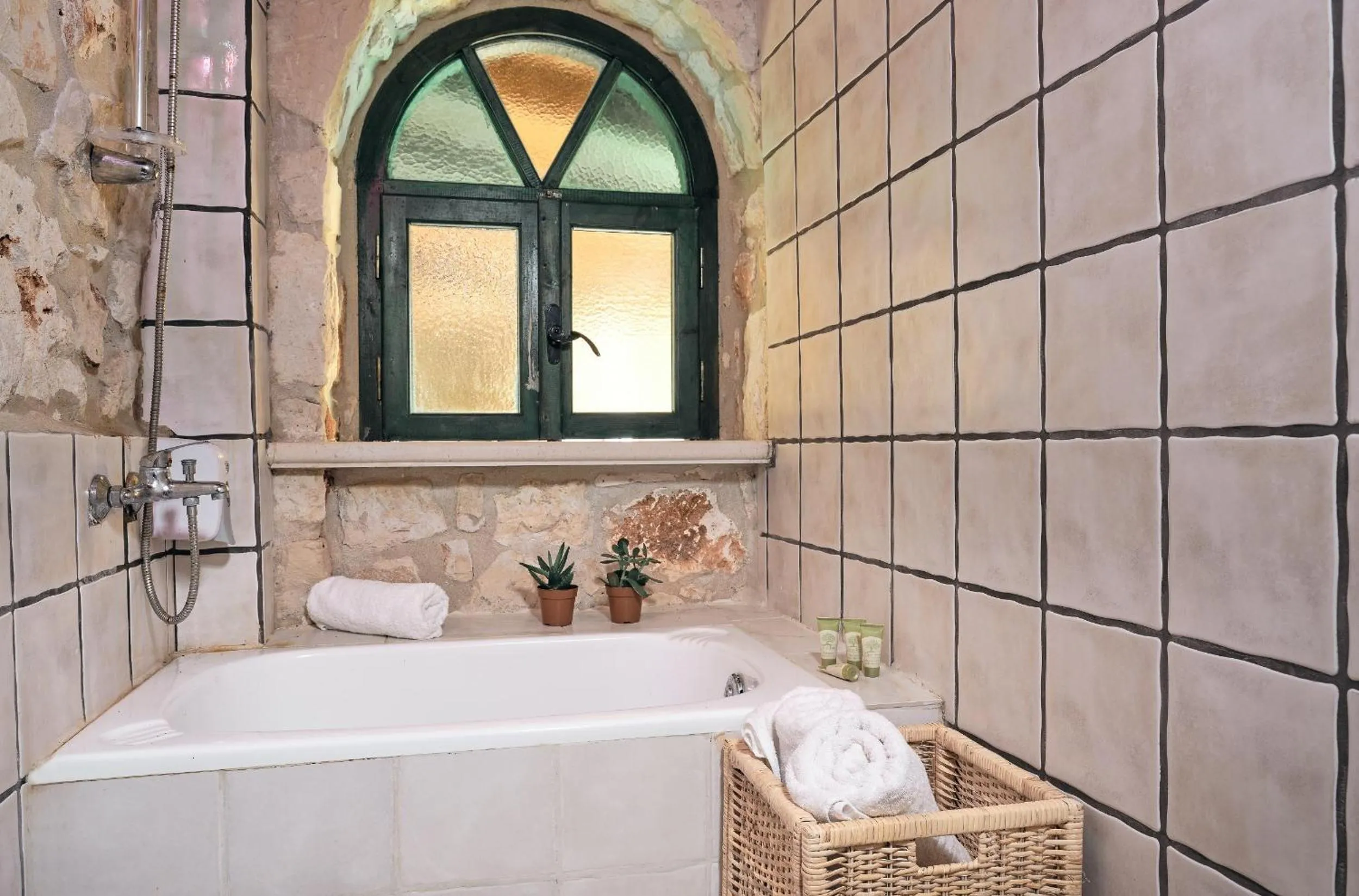 Bathroom in Diamond Suites