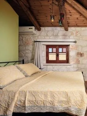 Bedroom, Bed in Diamond Suites