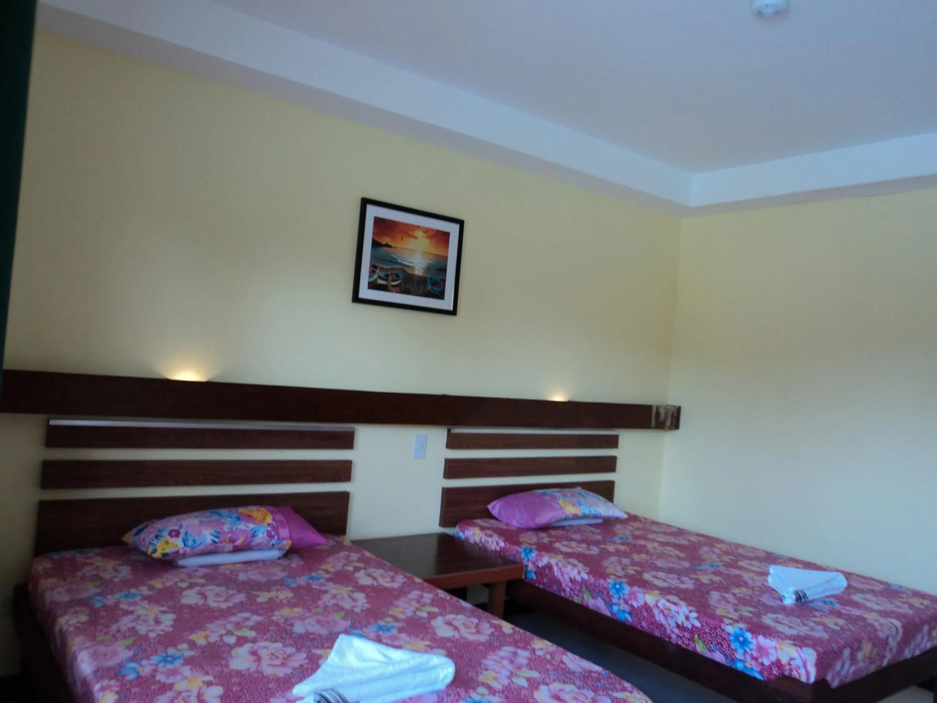 Bed in Greenfields Tourist Inn