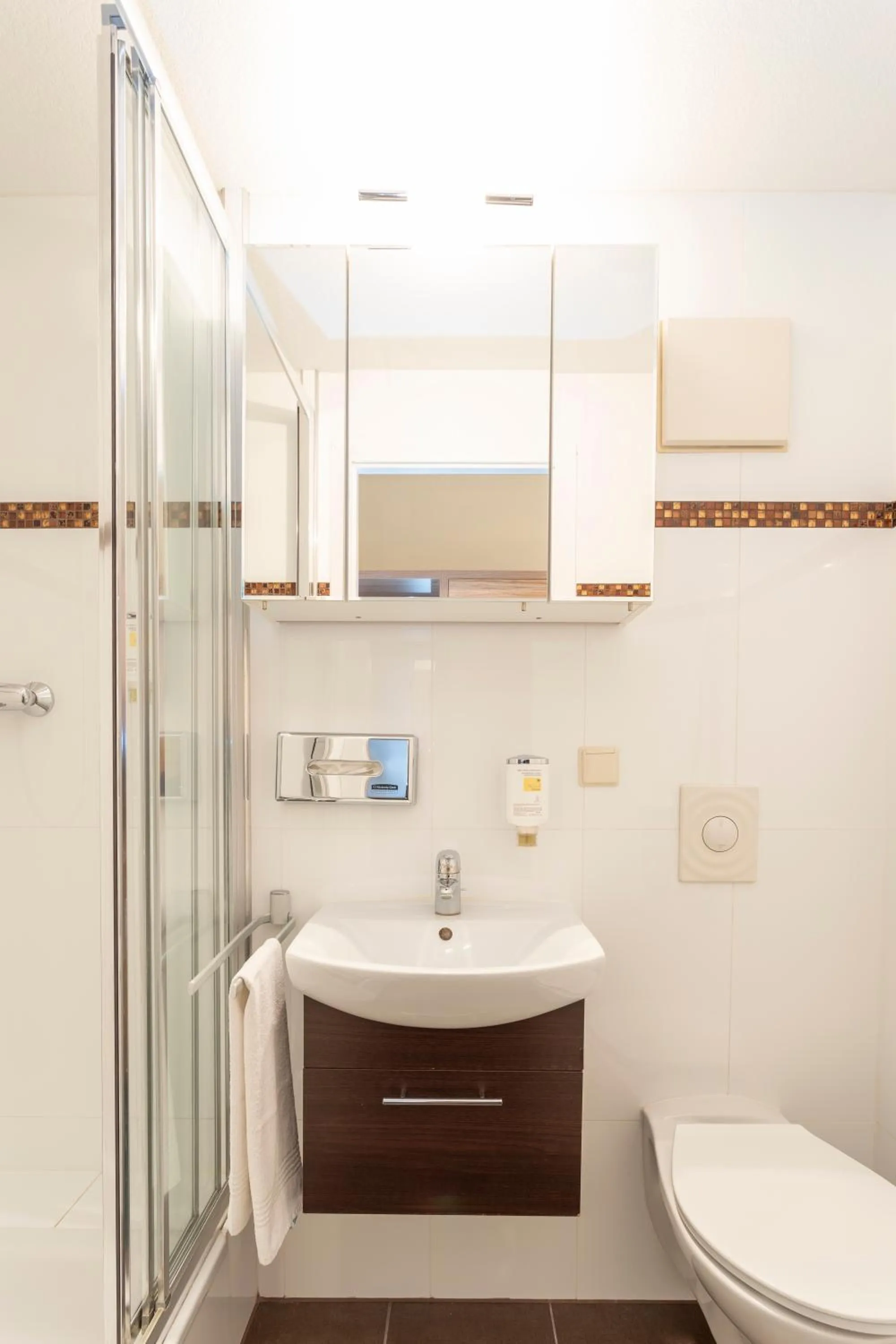 Shower in Palais am Kleistpark