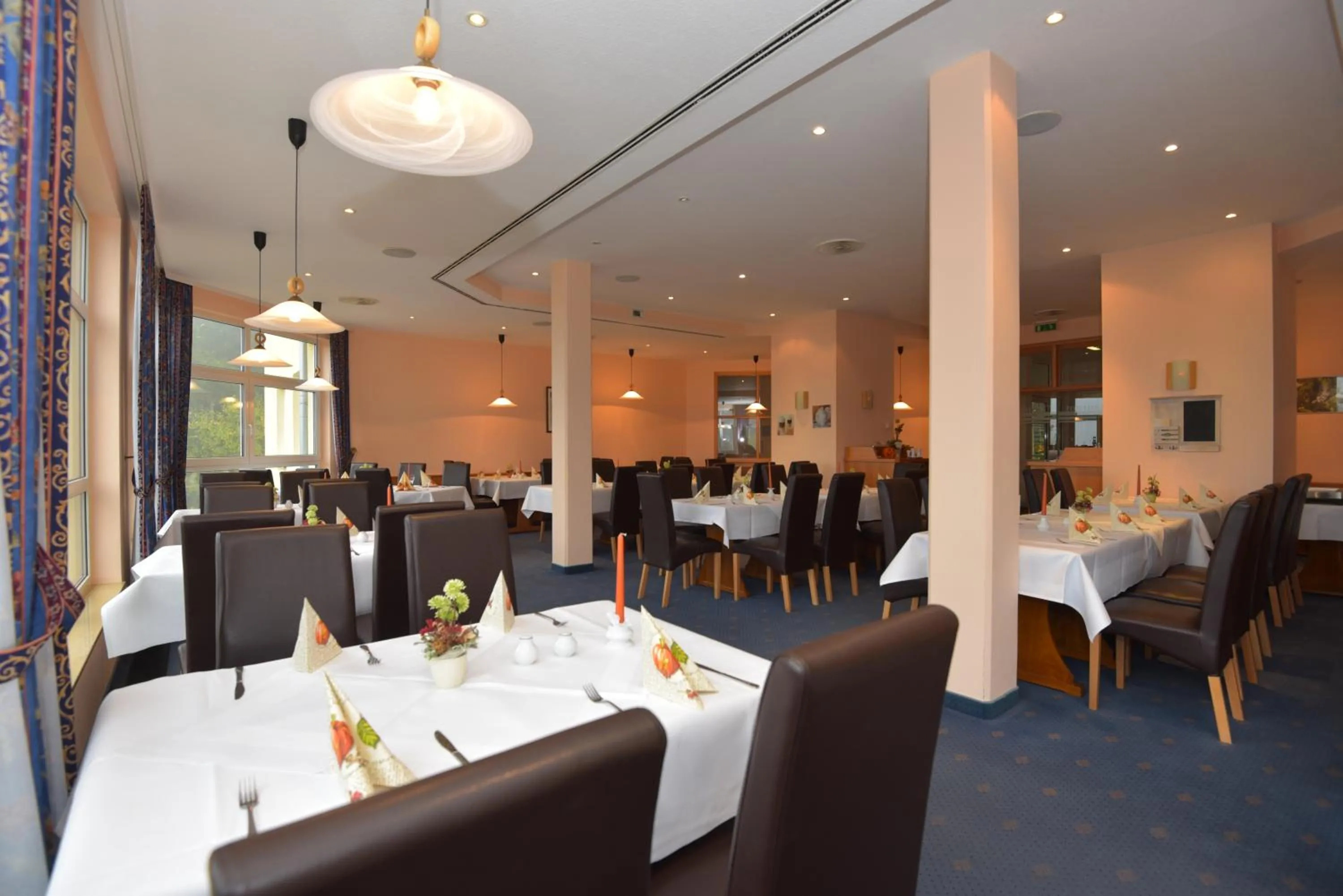 Restaurant/places to eat in Hotel Am Wald -GARNI-