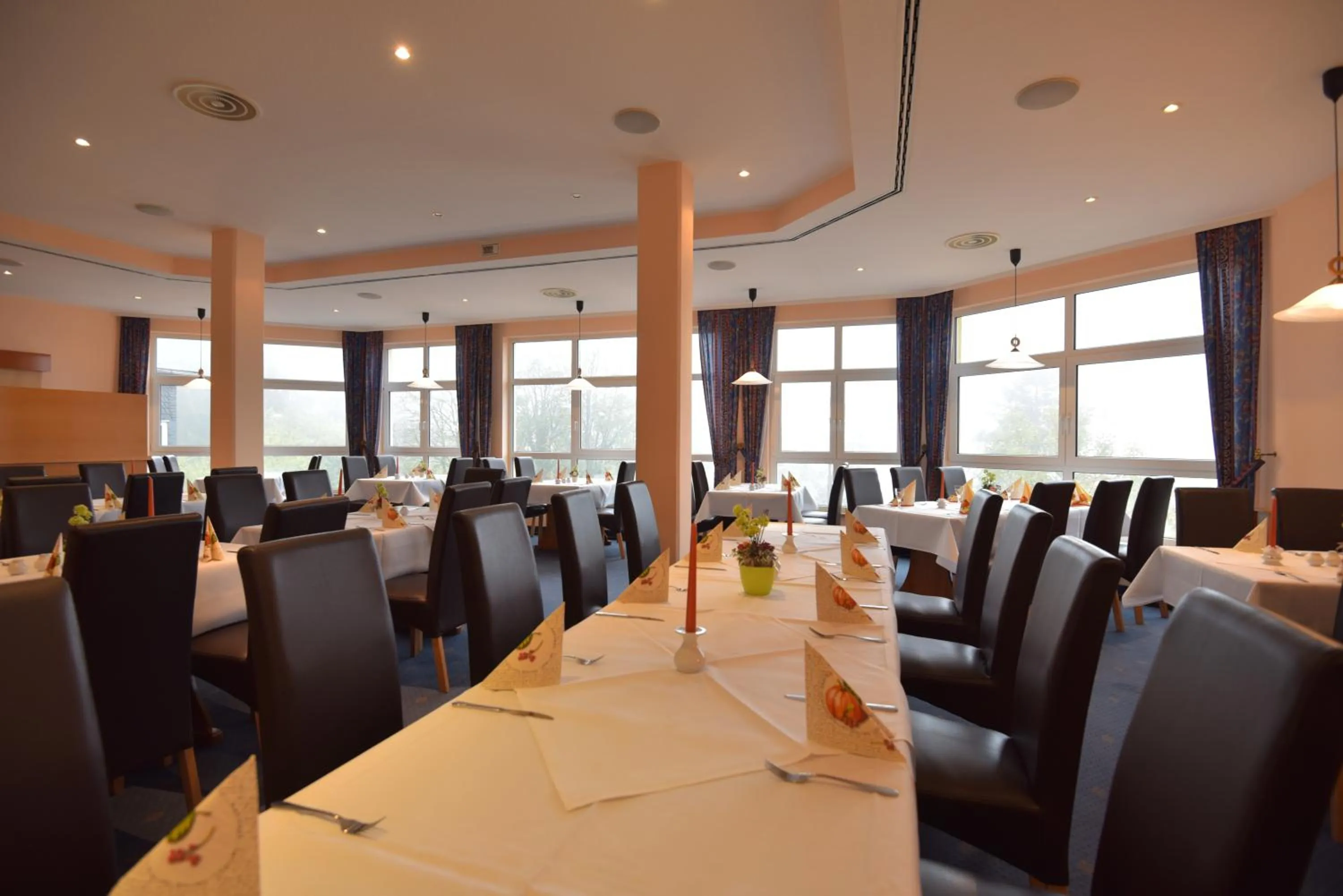 Restaurant/places to eat in Hotel Am Wald -GARNI-