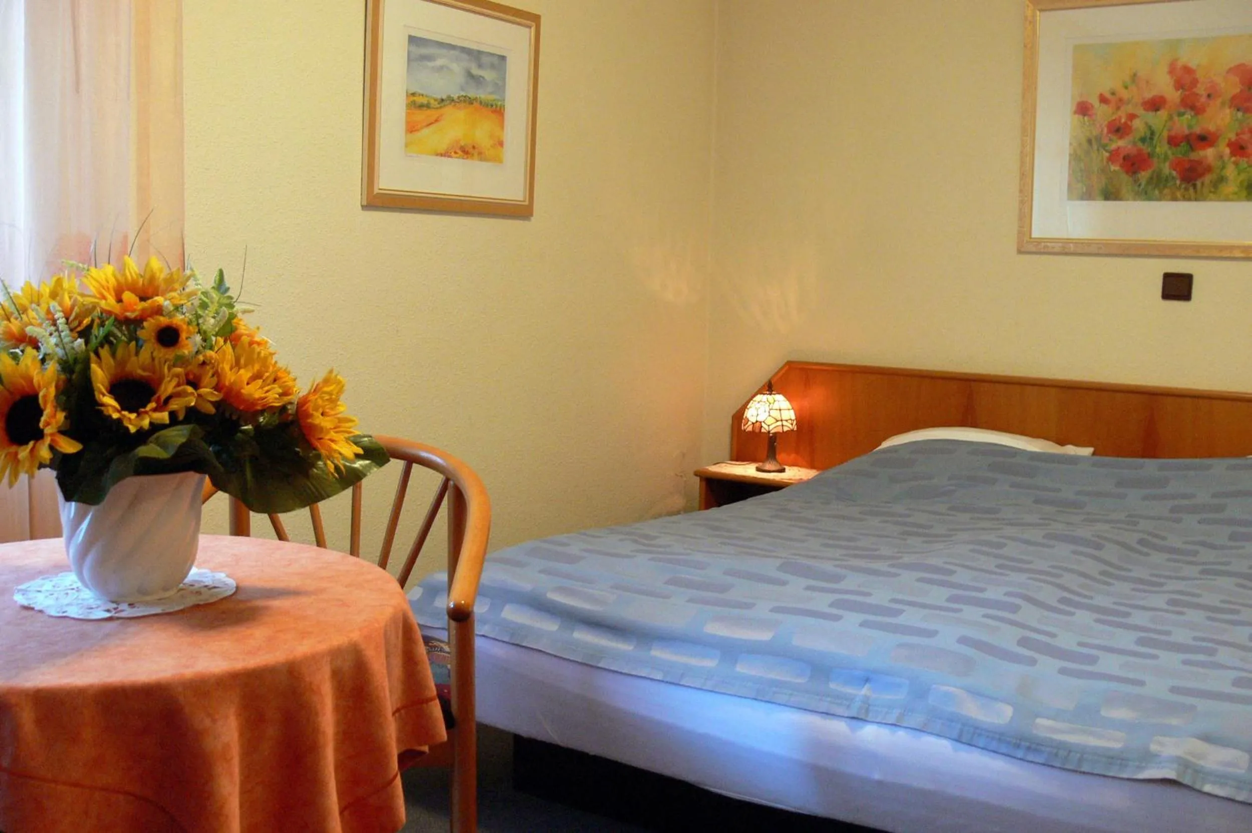 Bed in Hotel Quellenhof