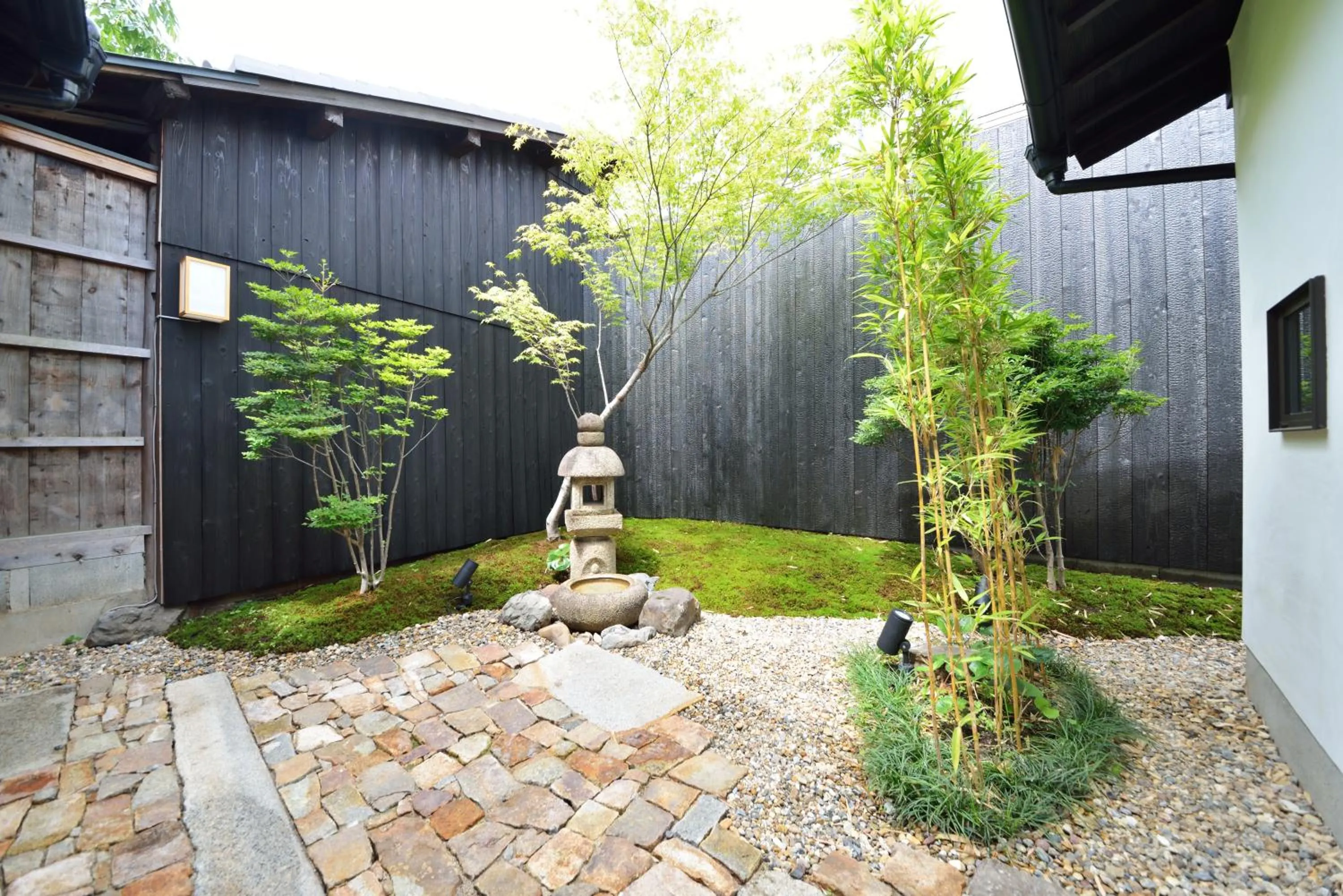 Garden in Takeya Kitano Bekkan