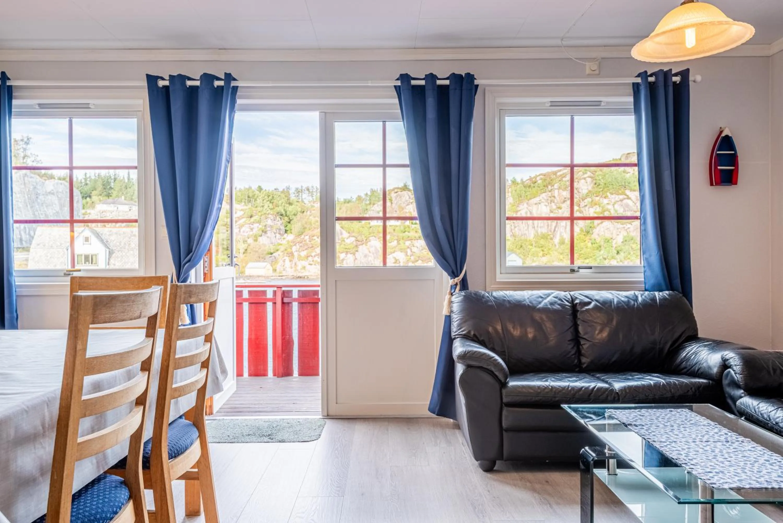 Living room in Sotra Rorbusenter