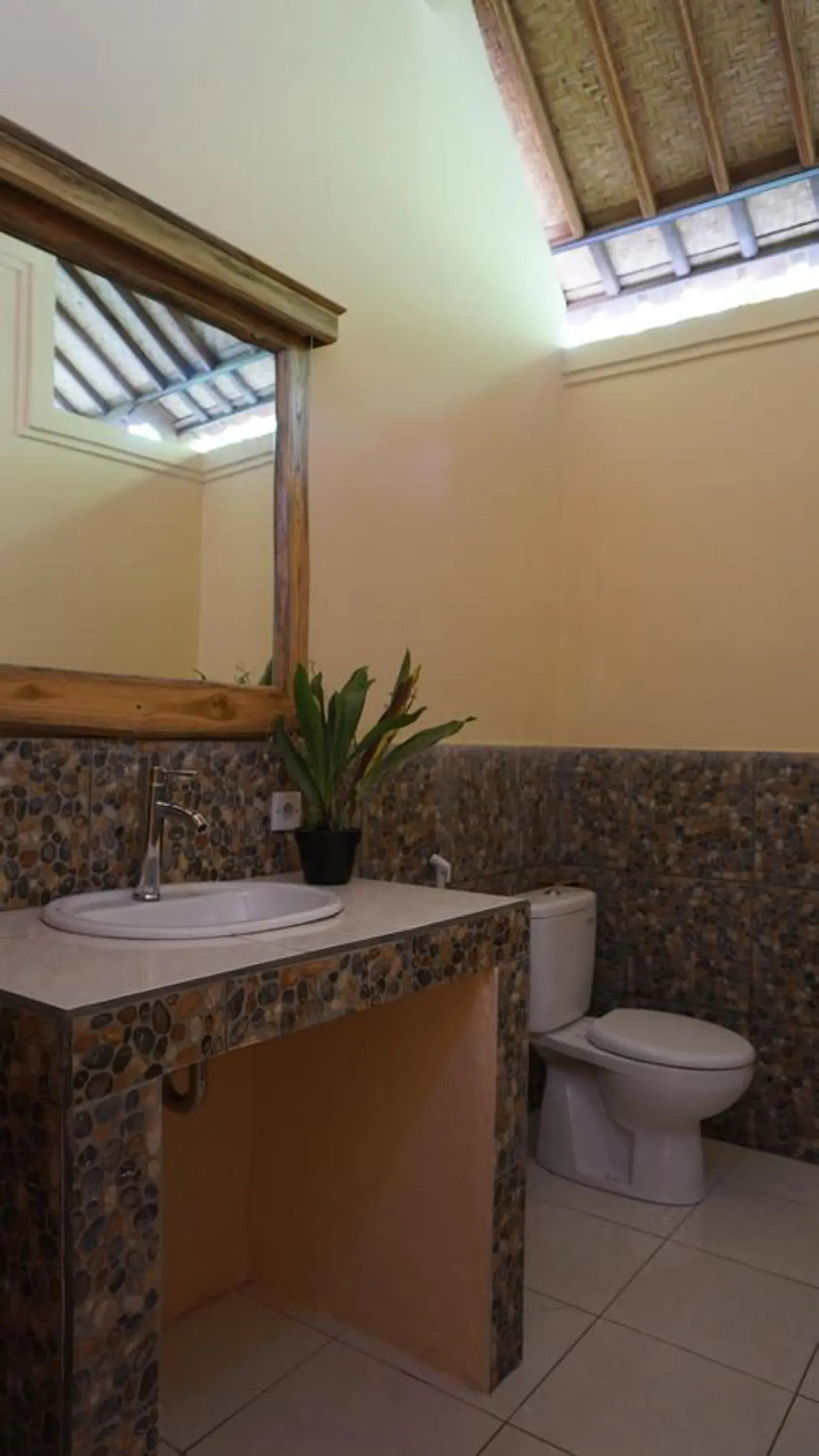 Deluxe Double Room with Mountain View in Biorock Homestay & Dive Center Pemuteran Deluxe Double Room with Mountain View in Biorock Homestay & Dive Center Pemuteran