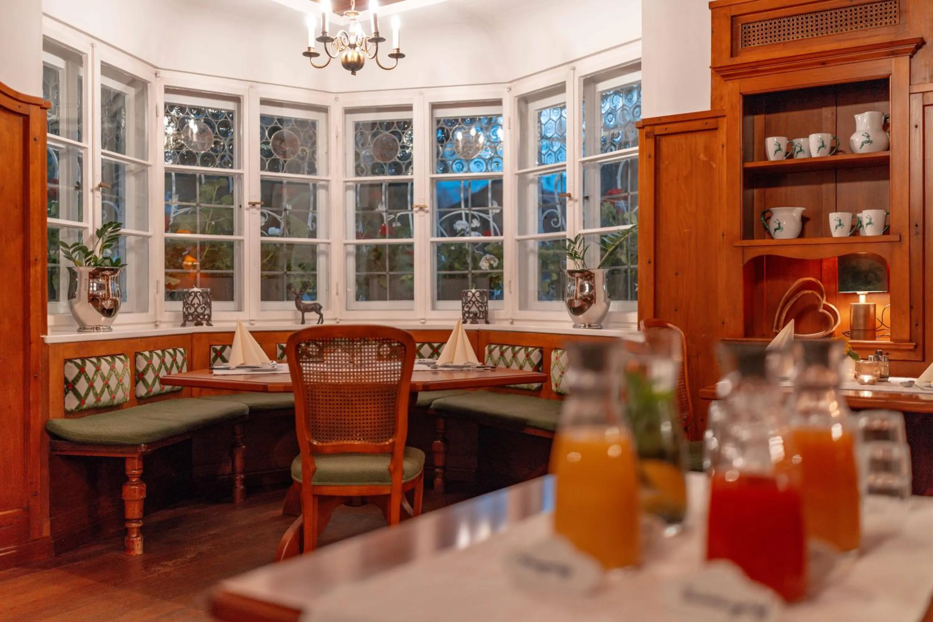 Restaurant/places to eat in Geldernhaus Hotel garni