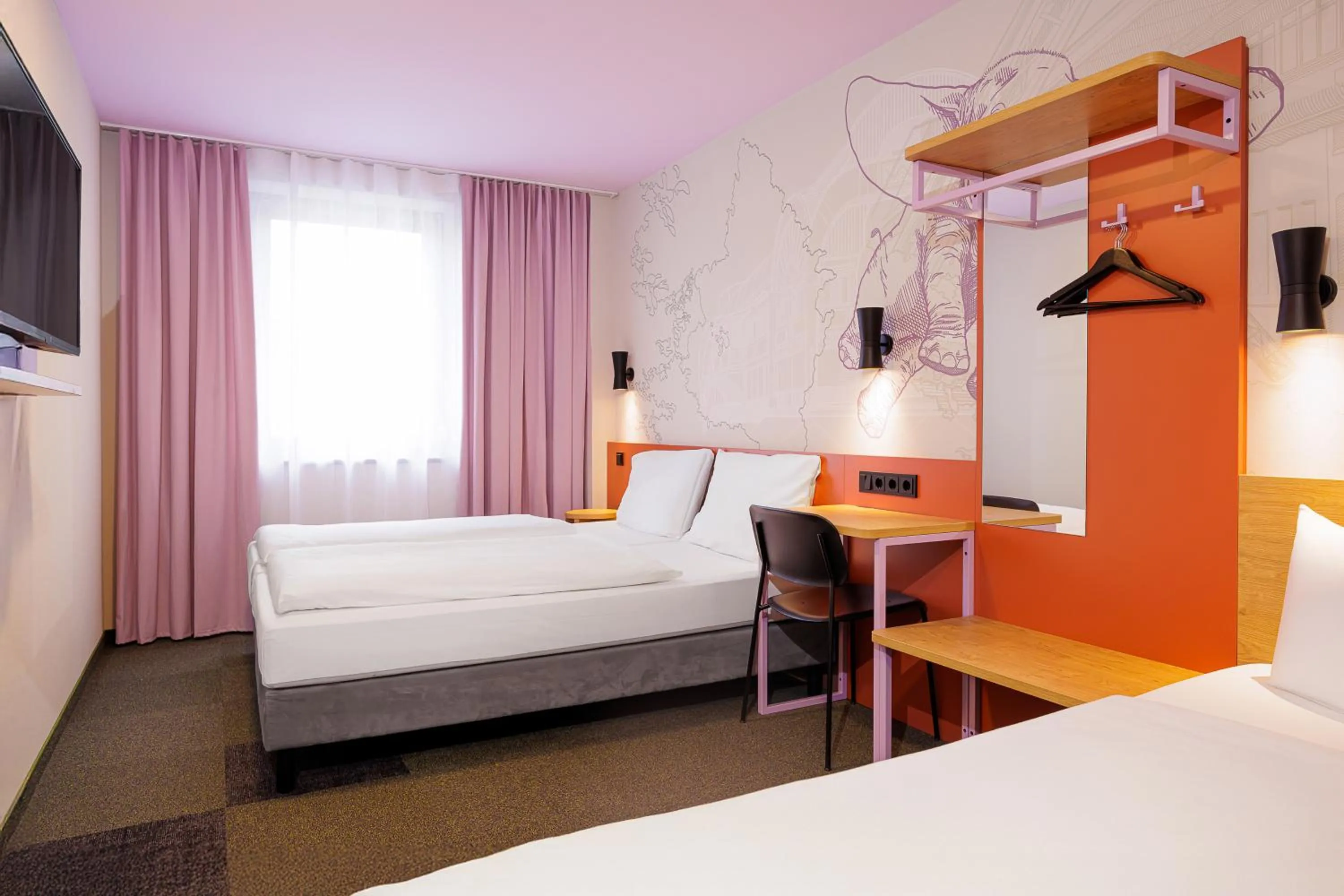 Bed in McDreams Hotel Wuppertal City