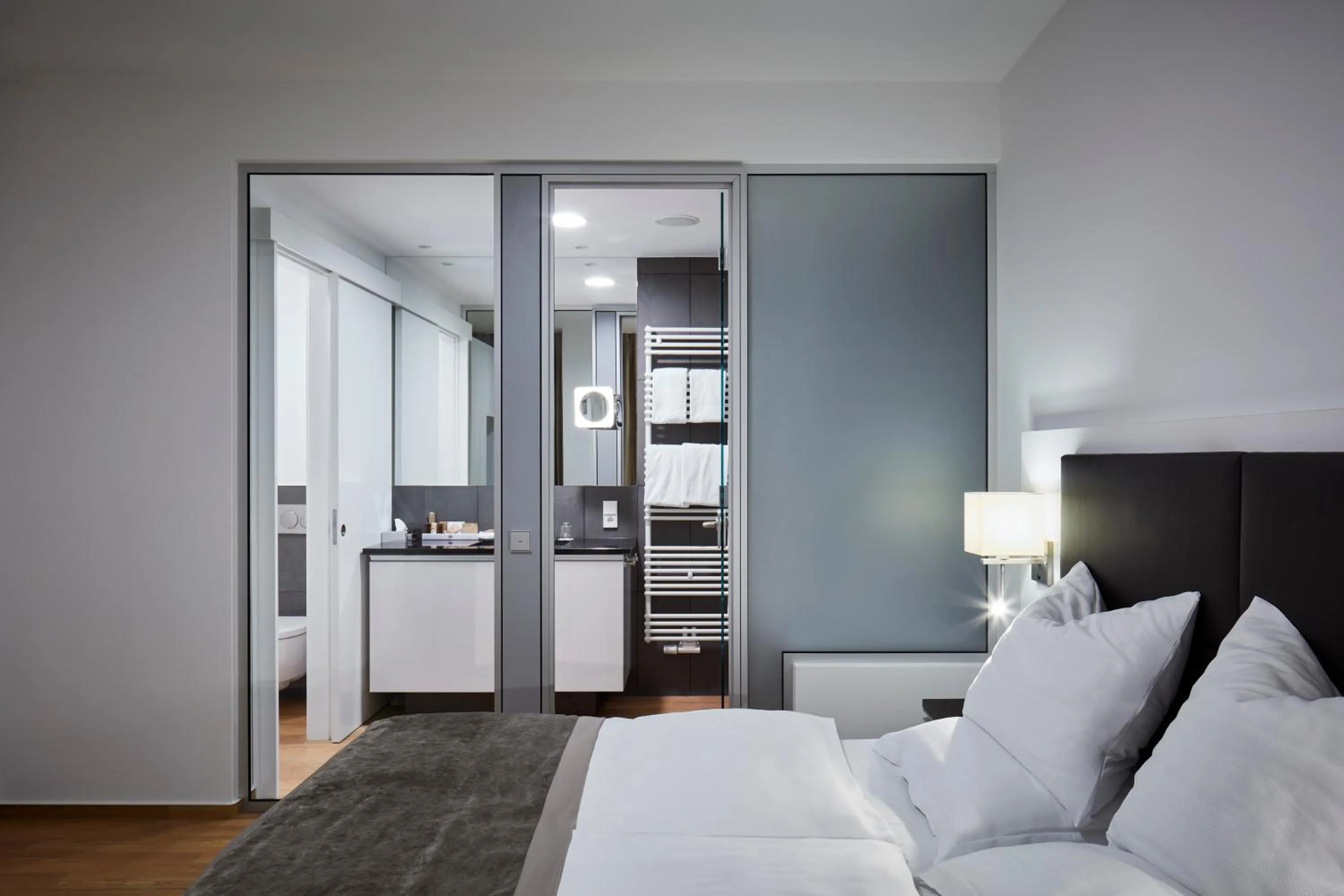 Bedroom, Bed in The Doorman Welle Frankfurt am Main