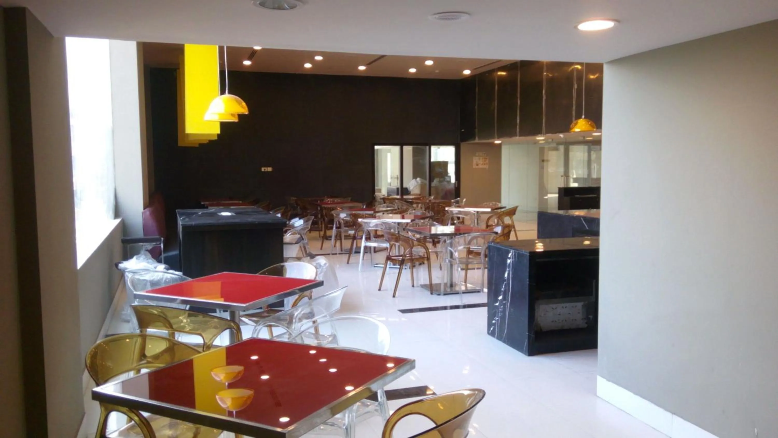 Restaurant/places to eat in Keys Select by Lemon Tree Hotels, Visakhapatnam