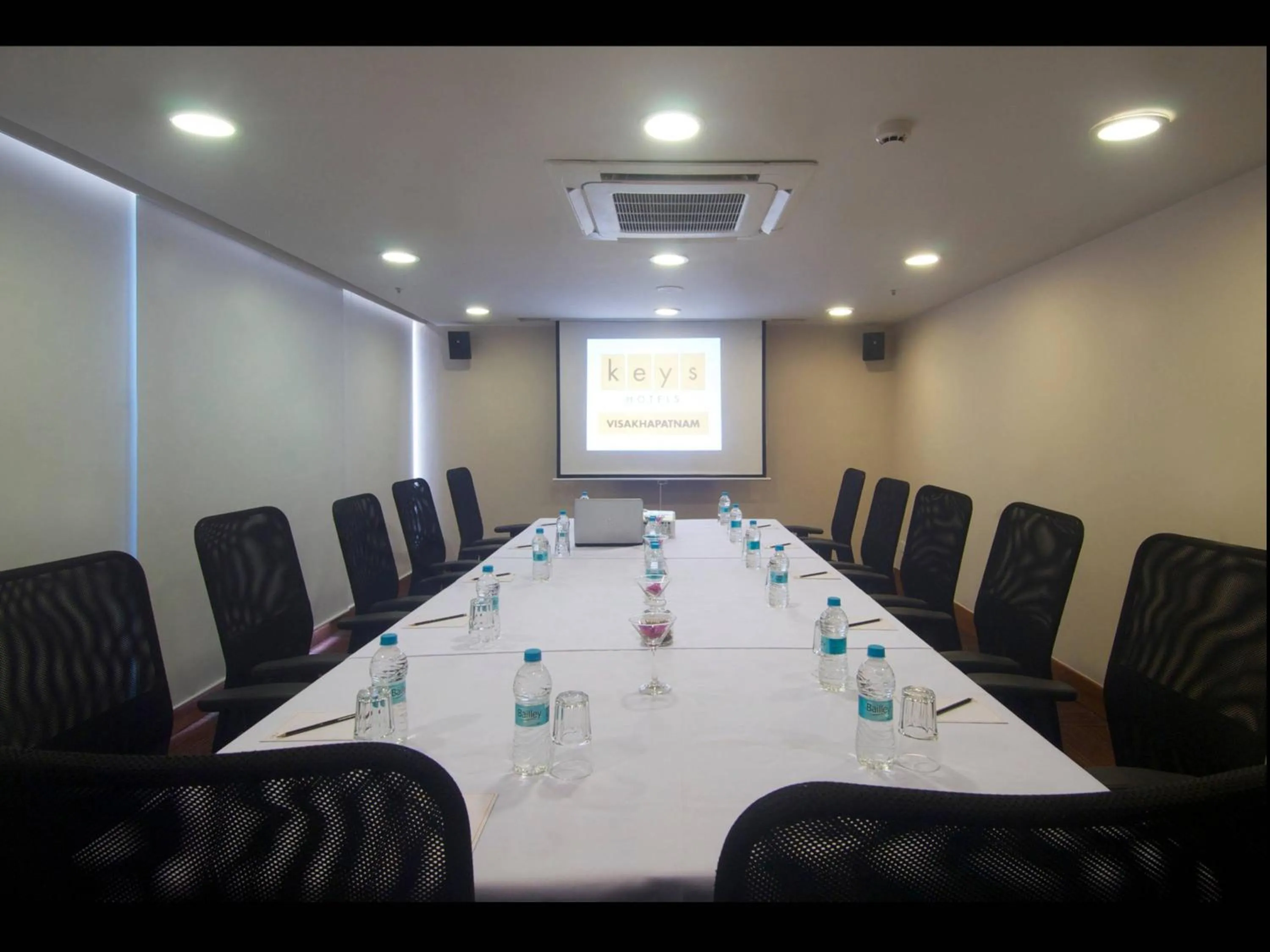 Banquet/Function facilities in Keys Select by Lemon Tree Hotels, Visakhapatnam