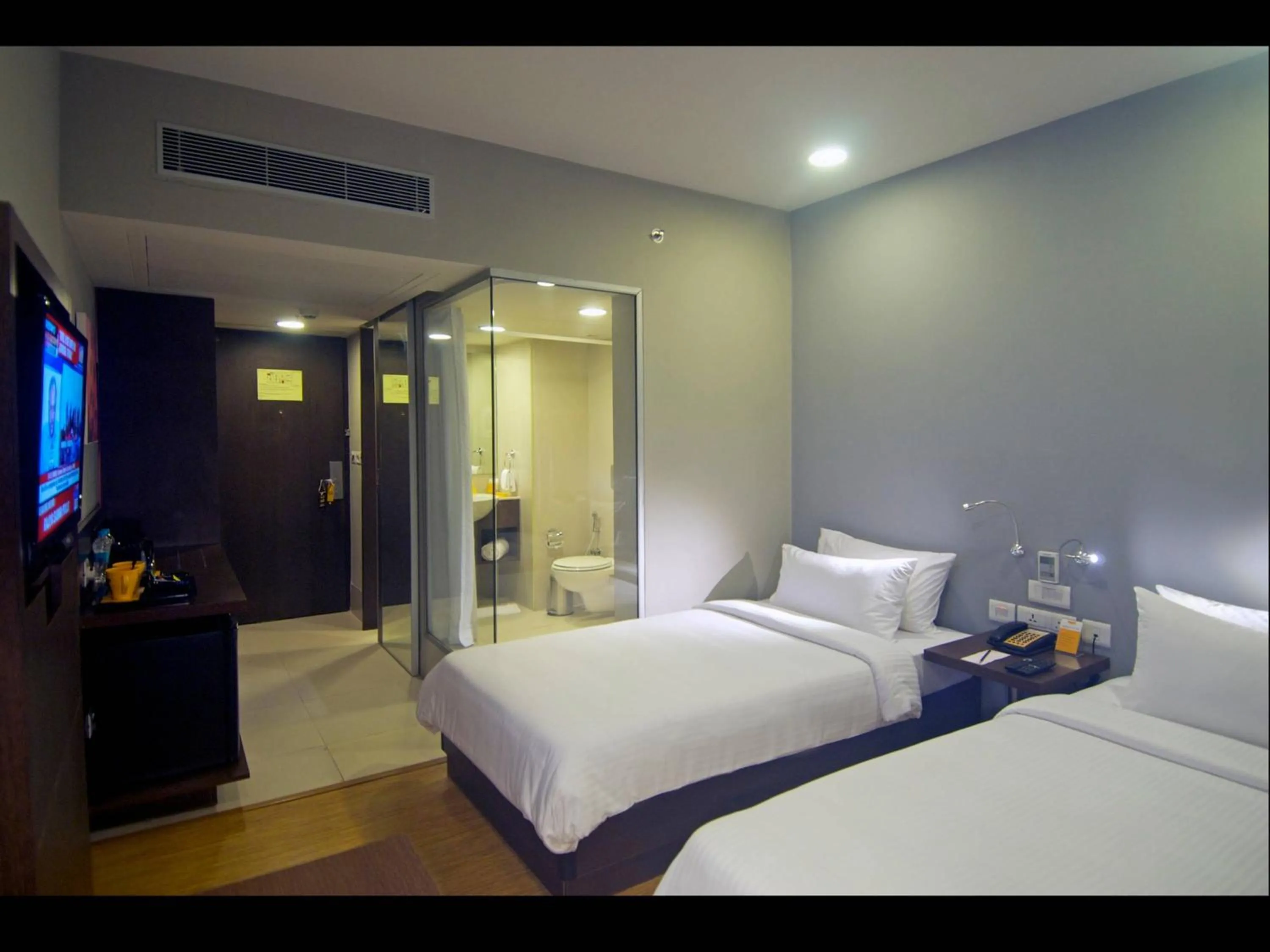 Bedroom, Bed in Keys Select by Lemon Tree Hotels, Visakhapatnam