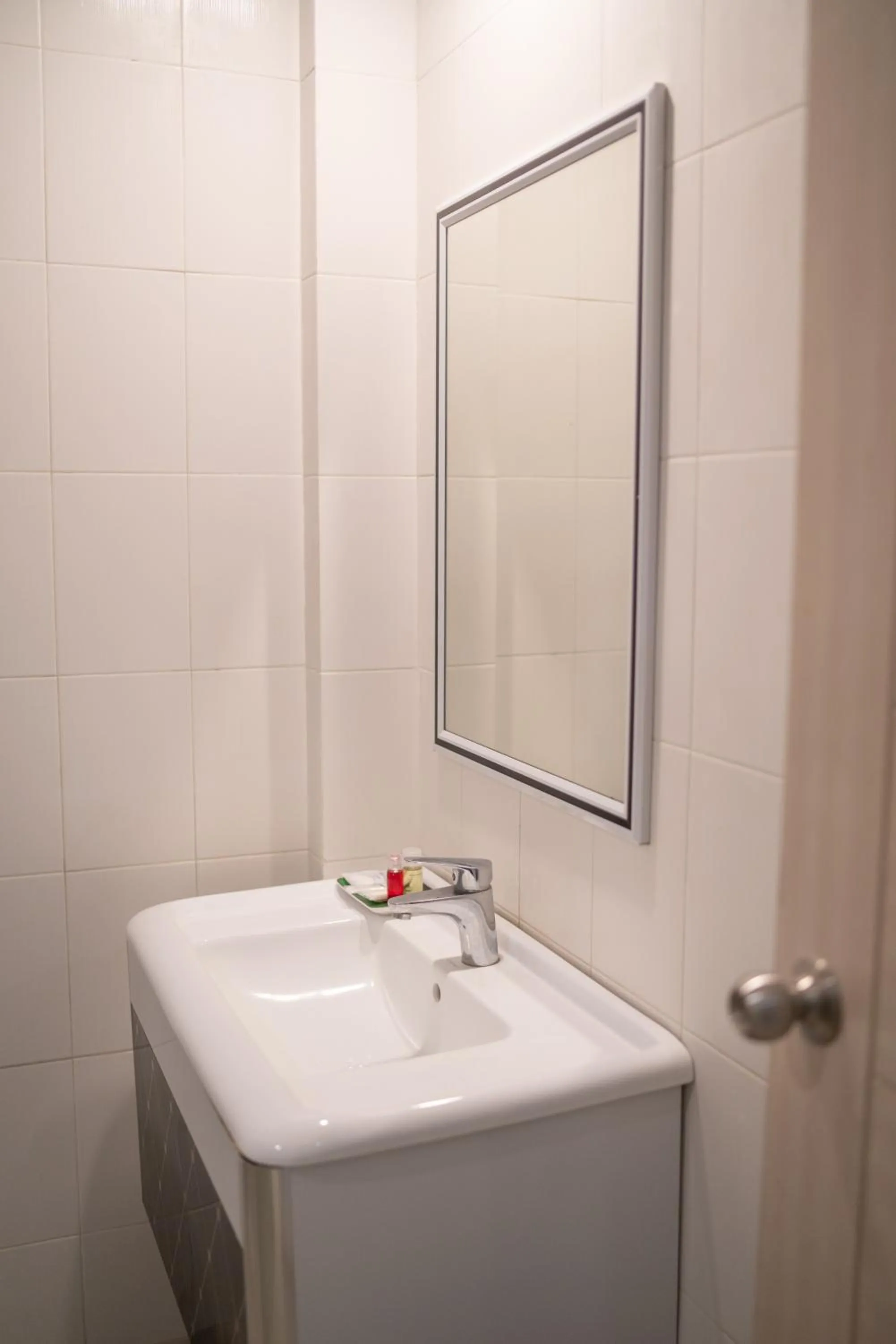 Bathroom in Sun Sea Sand Patong