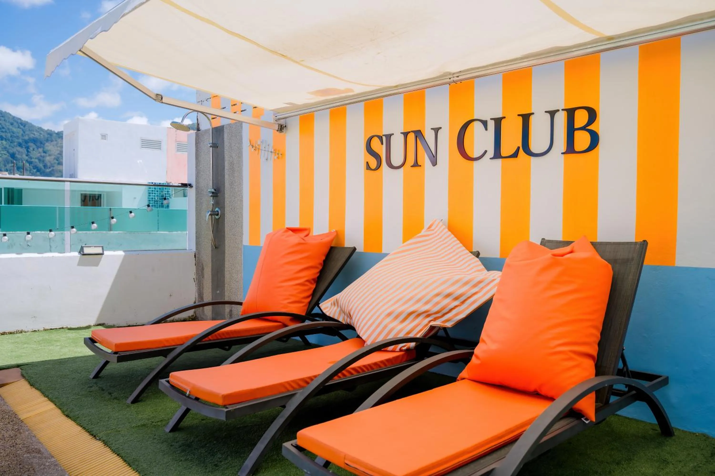 Swimming pool in Sun Sea Sand Patong