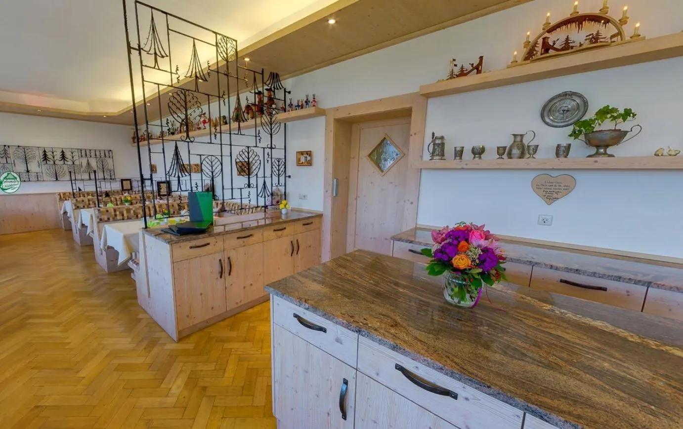 Restaurant/places to eat in Ferienhotel Mühlleithen