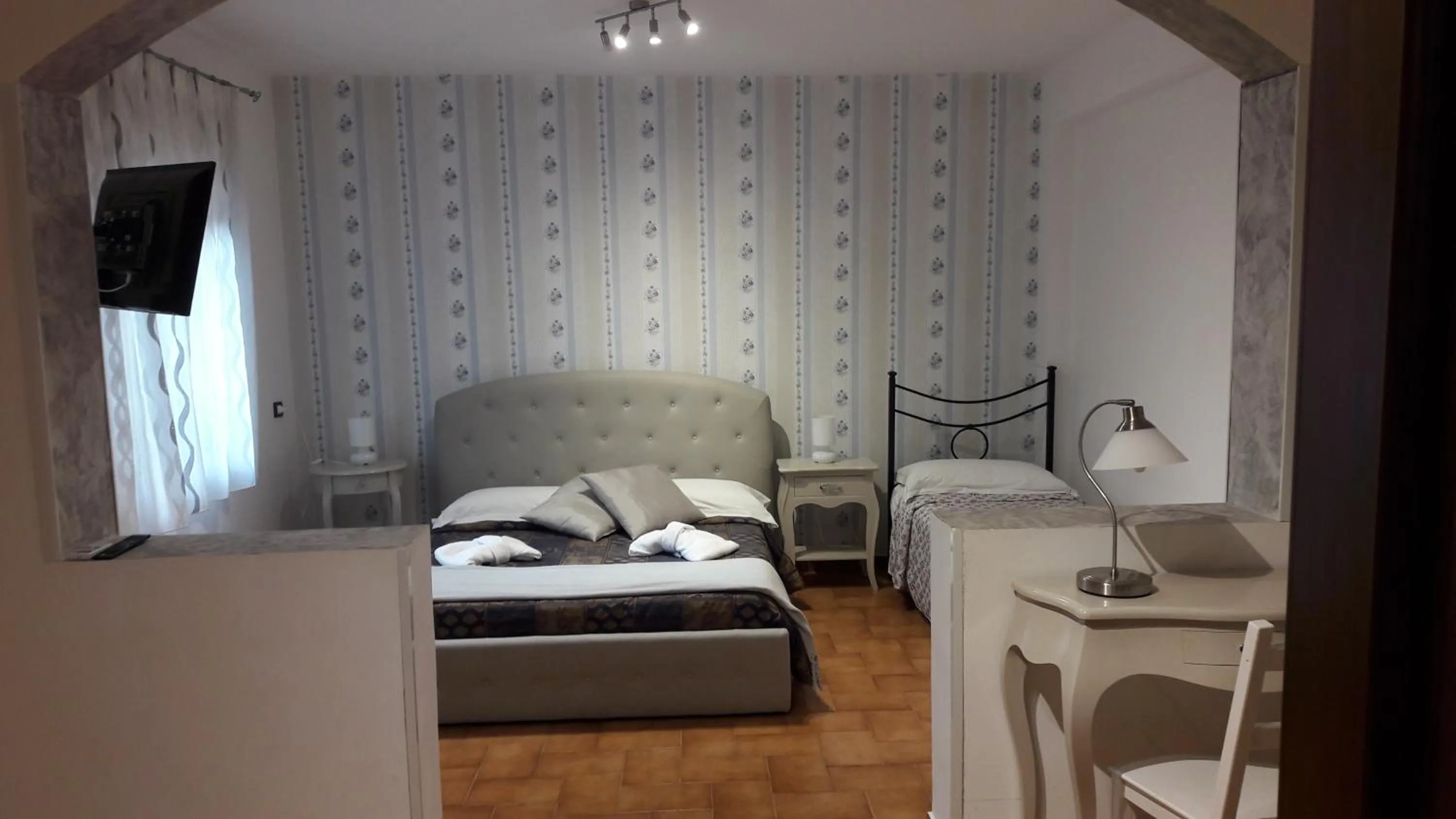 Photo of the whole room, Bed in Dimoramuri B&B