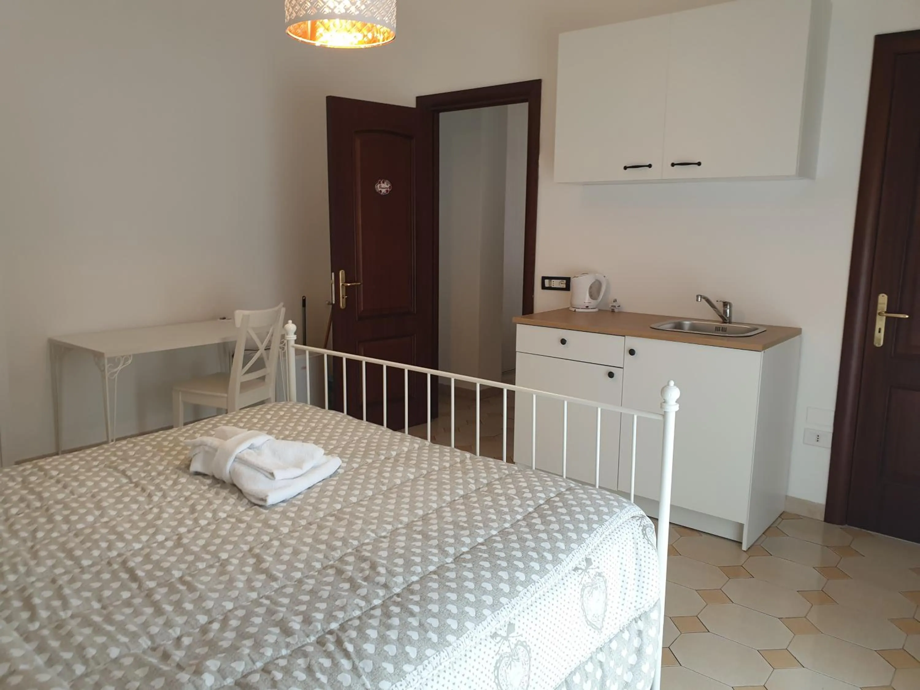 Photo of the whole room, Bed in Dimoramuri B&B