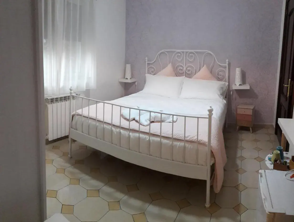 Double Room with Private Bathroom - single occupancy in Dimoramuri B&B Double Room with Private Bathroom - single occupancy in Dimoramuri B&B