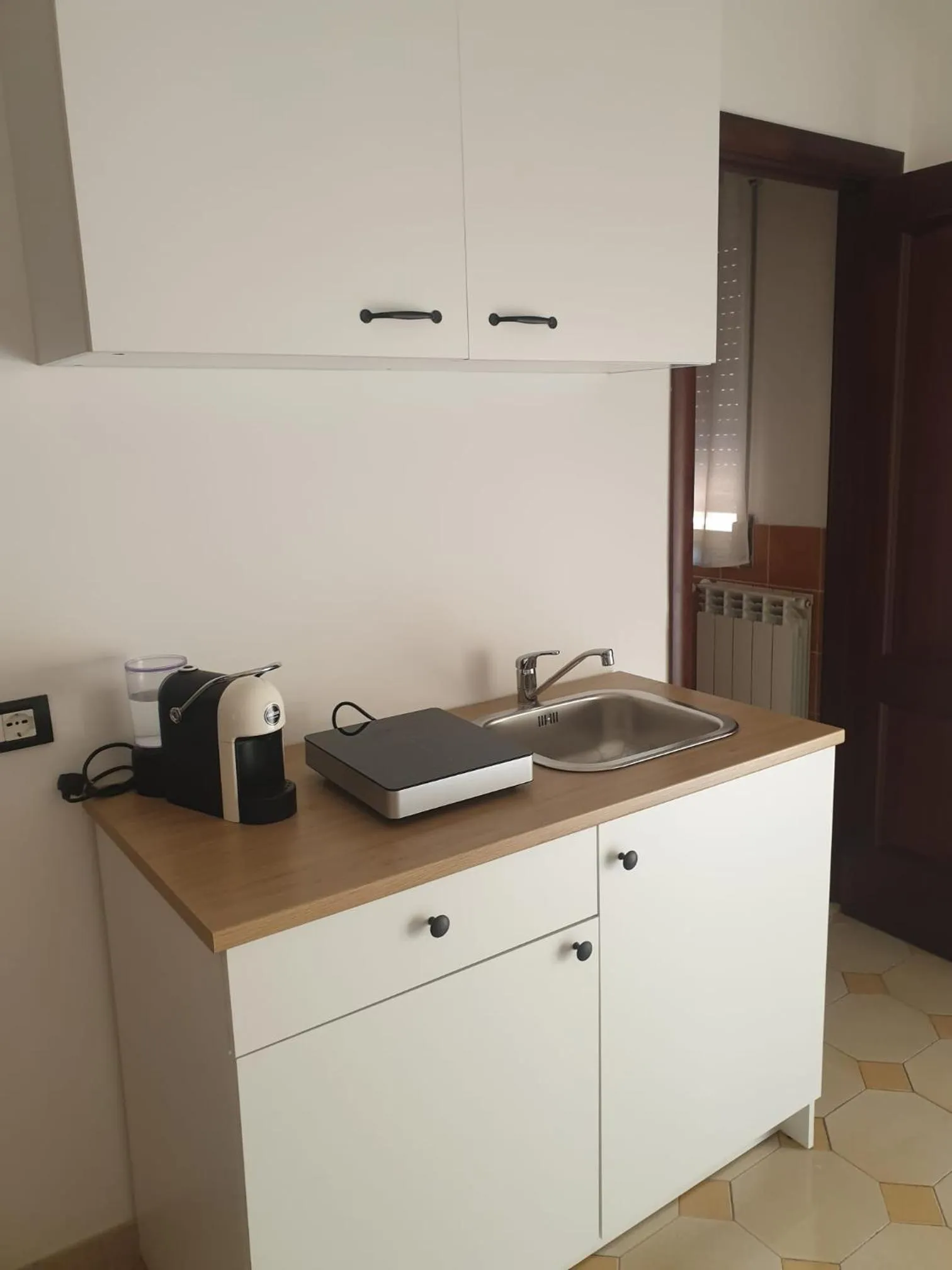 Kitchen or kitchenette in Dimoramuri B&B