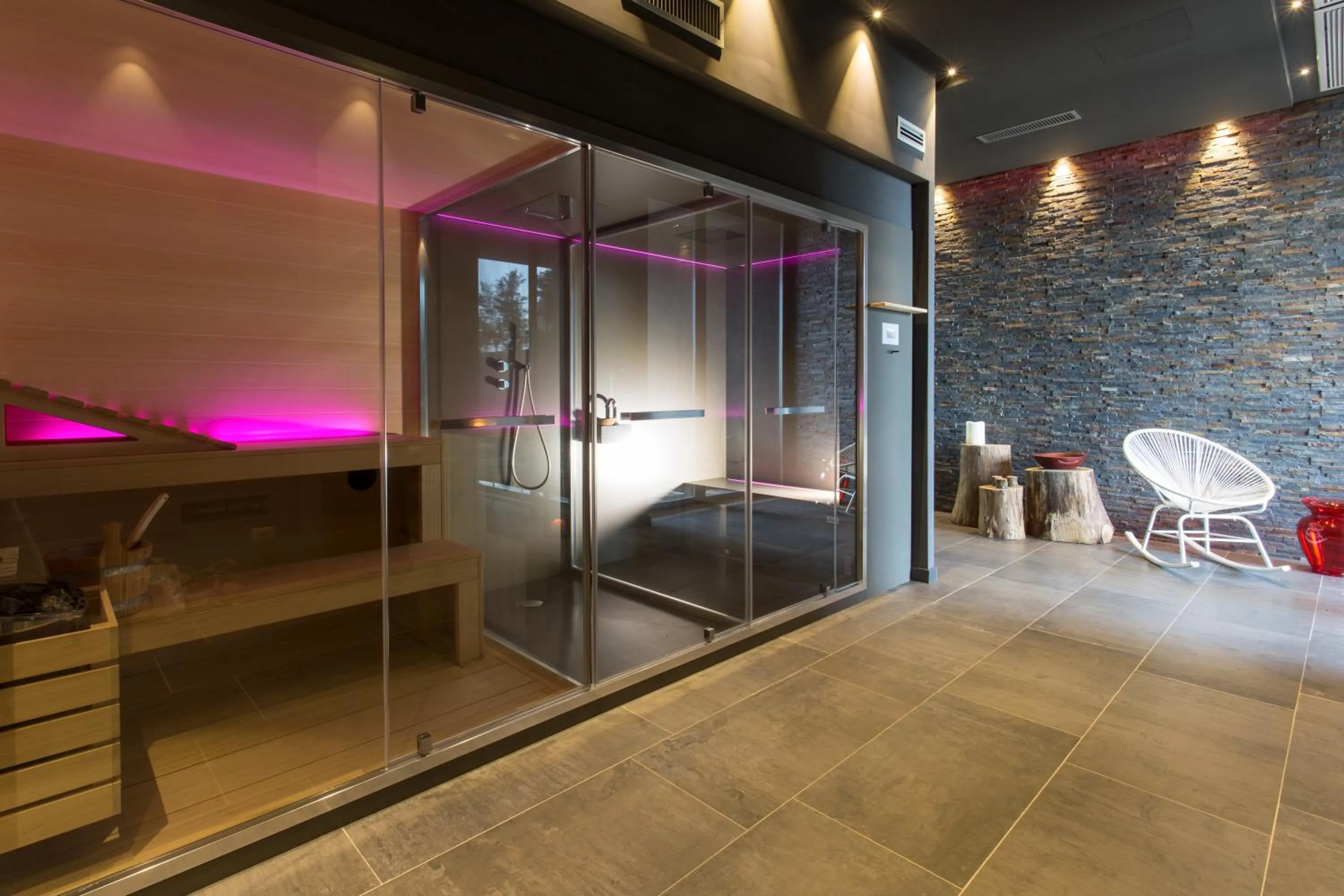 Hot Spring Bath in Kepos Etna Relais & Exclusive Spa