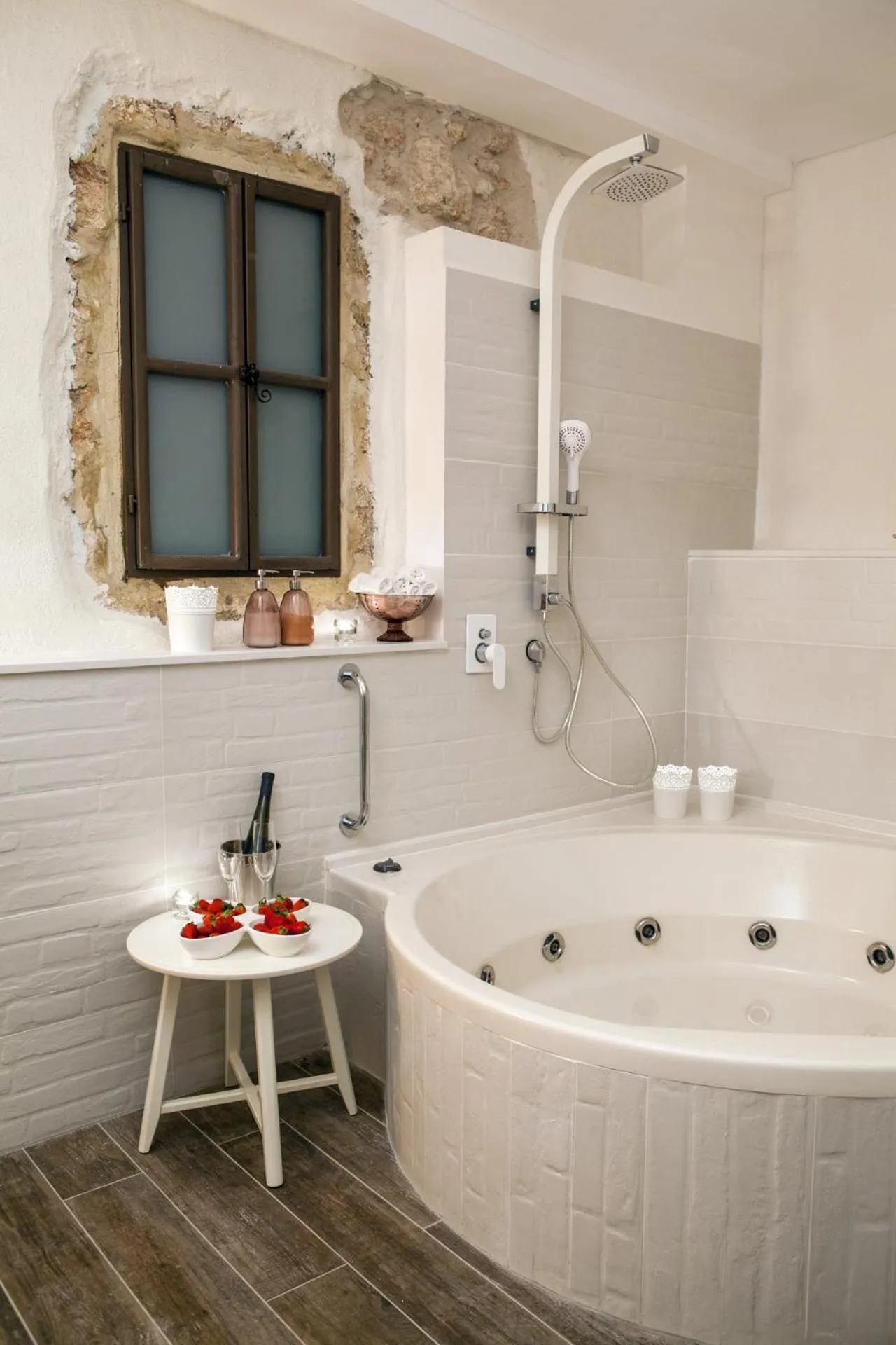 Bathroom in Carmel Pearl